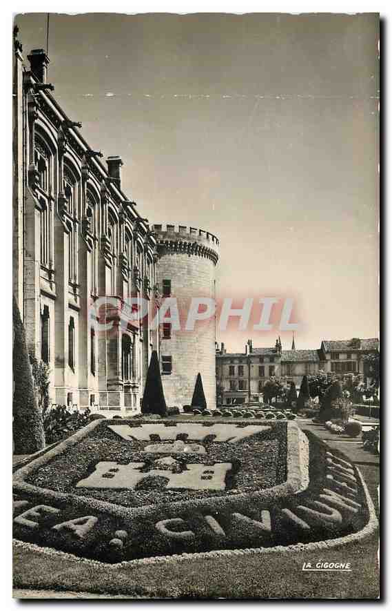 CPA Angouleme Charente le Jardin de l'Hotel de Ville 