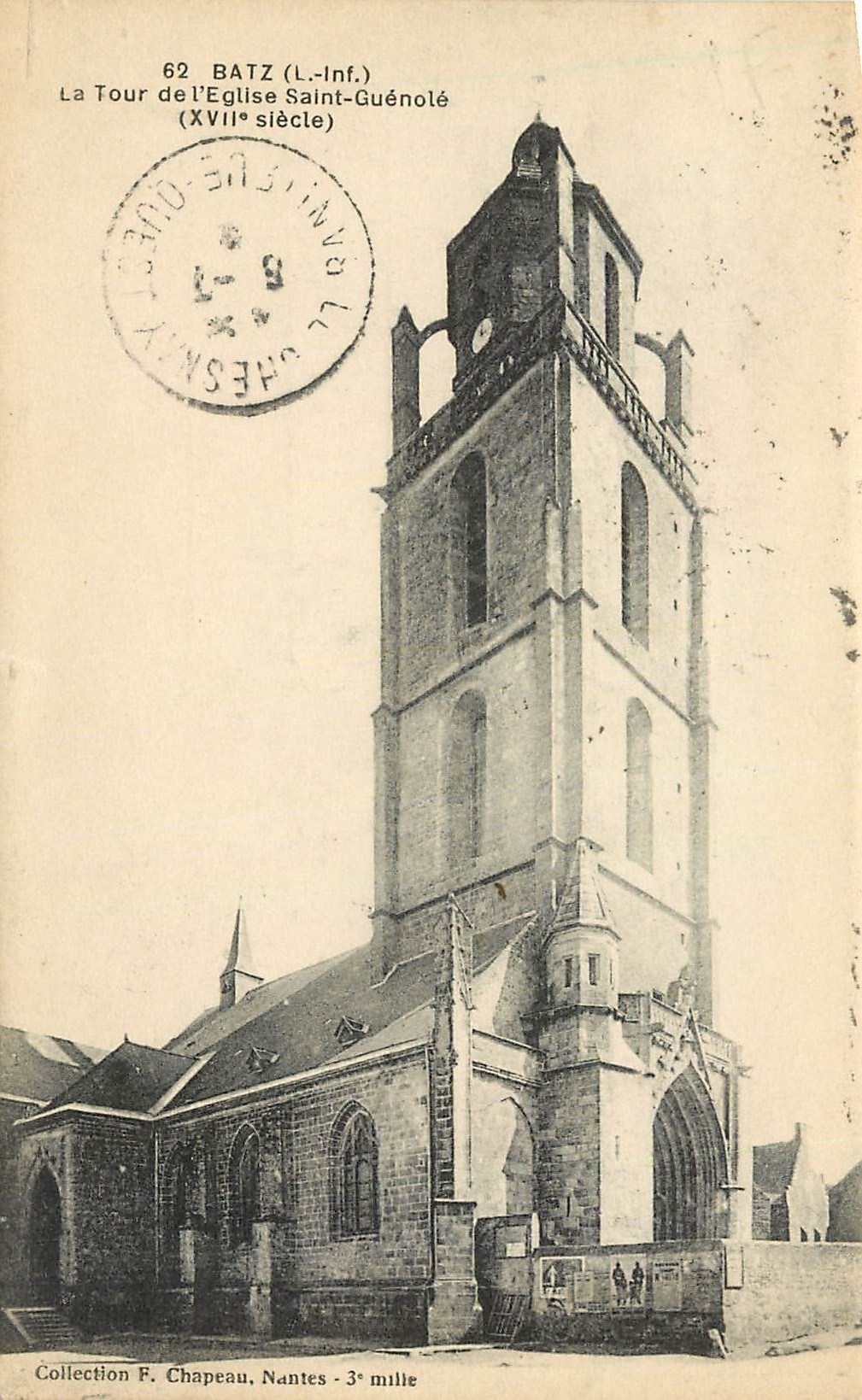 CPA Batz L Inf la Tour de l'eglise Saint Guenole XVII siecle 