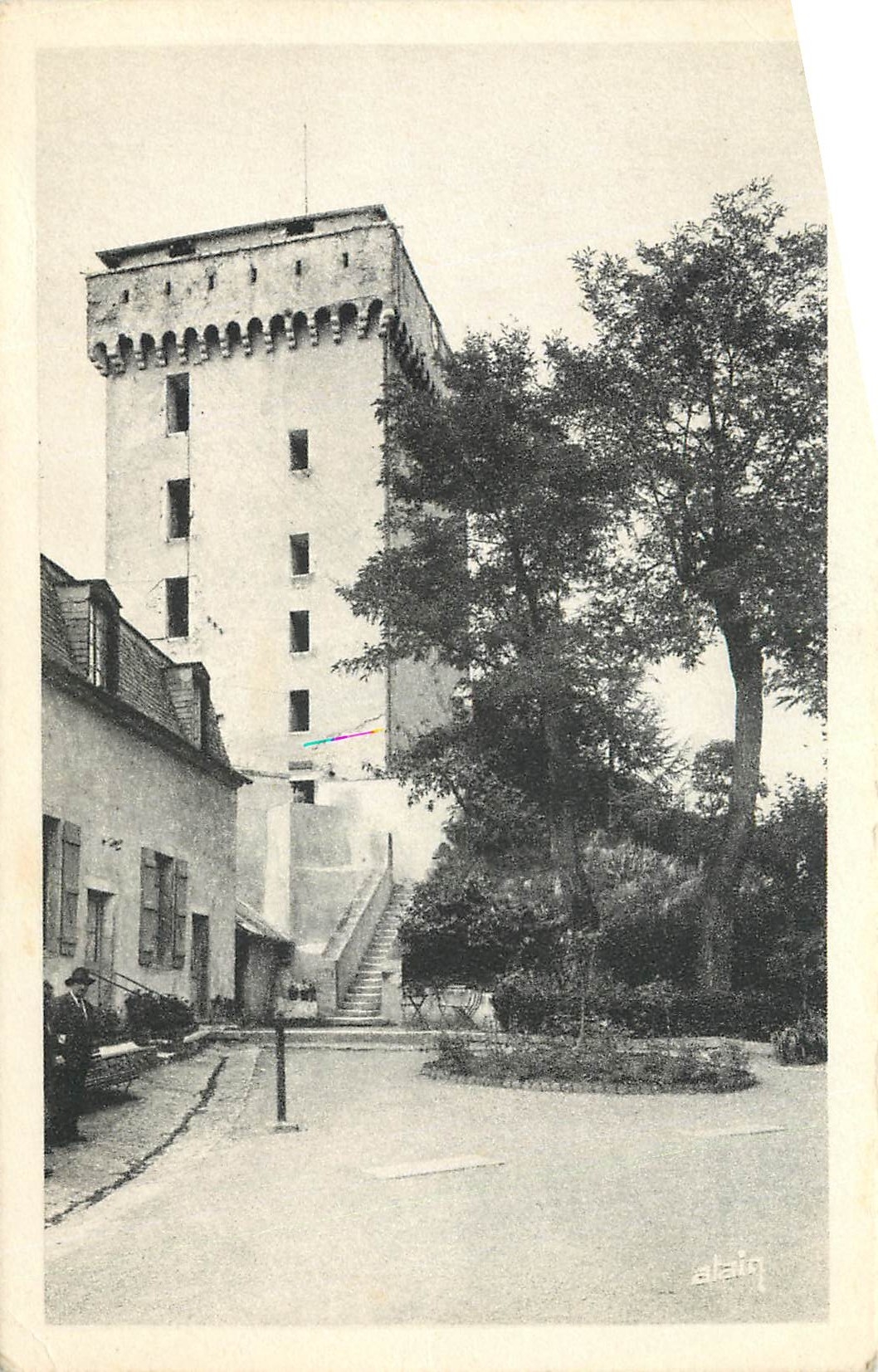 CPA Lourdes le Chateau Fort 