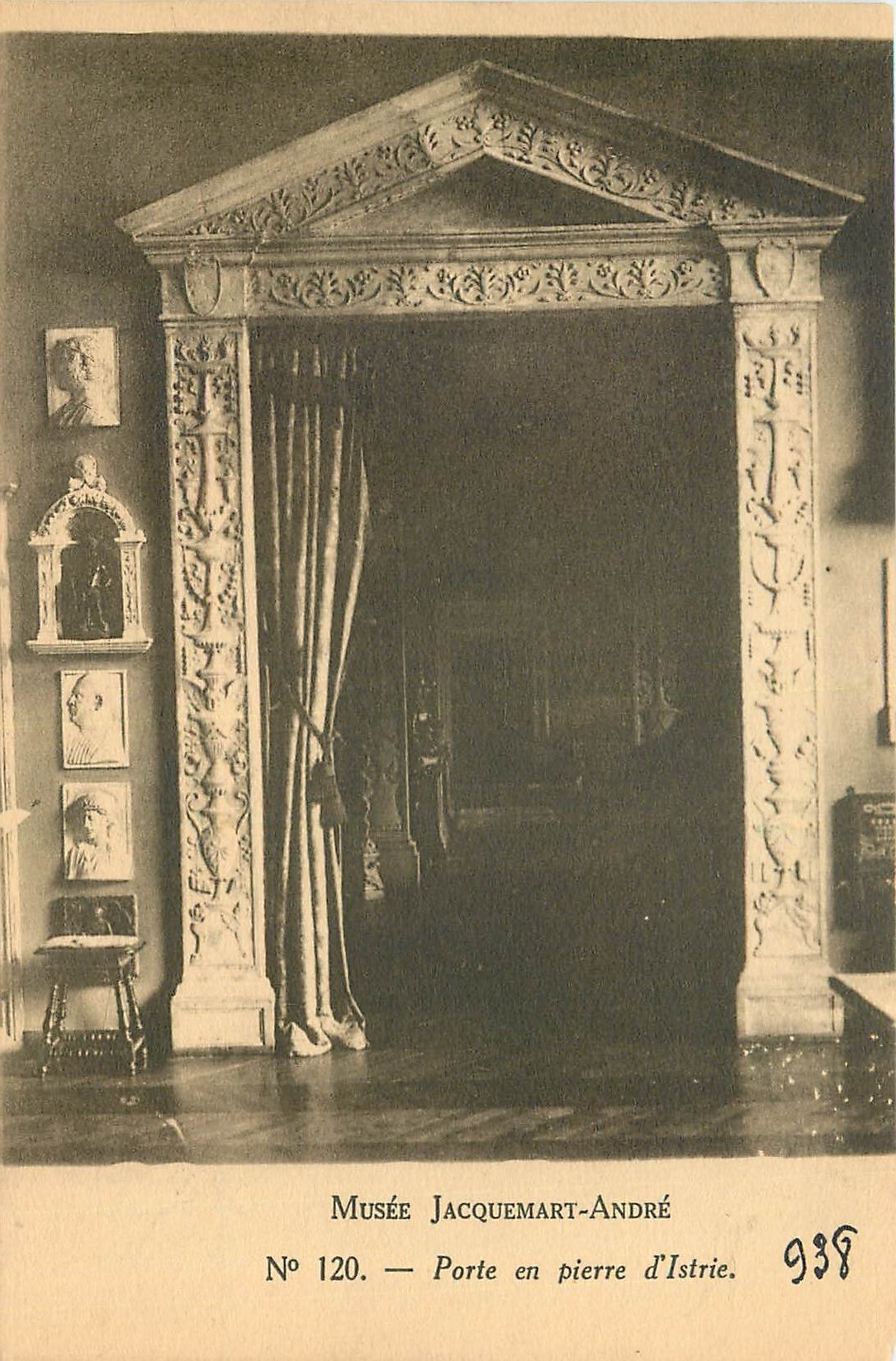 CPA Musee Jacquemart Andre Porte en pierre d'Istrie 