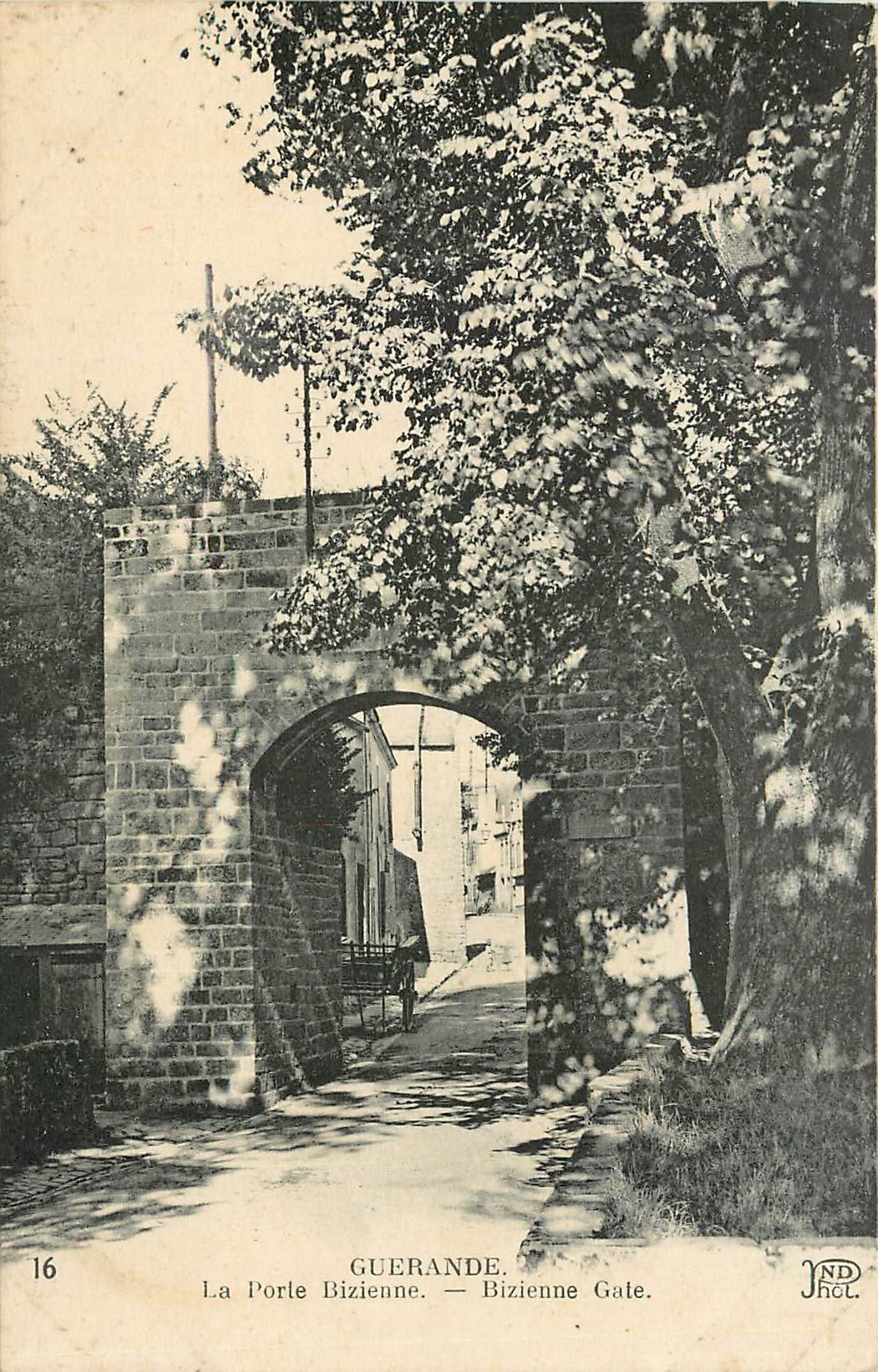 CPA Guerande la Porte Bizienne 