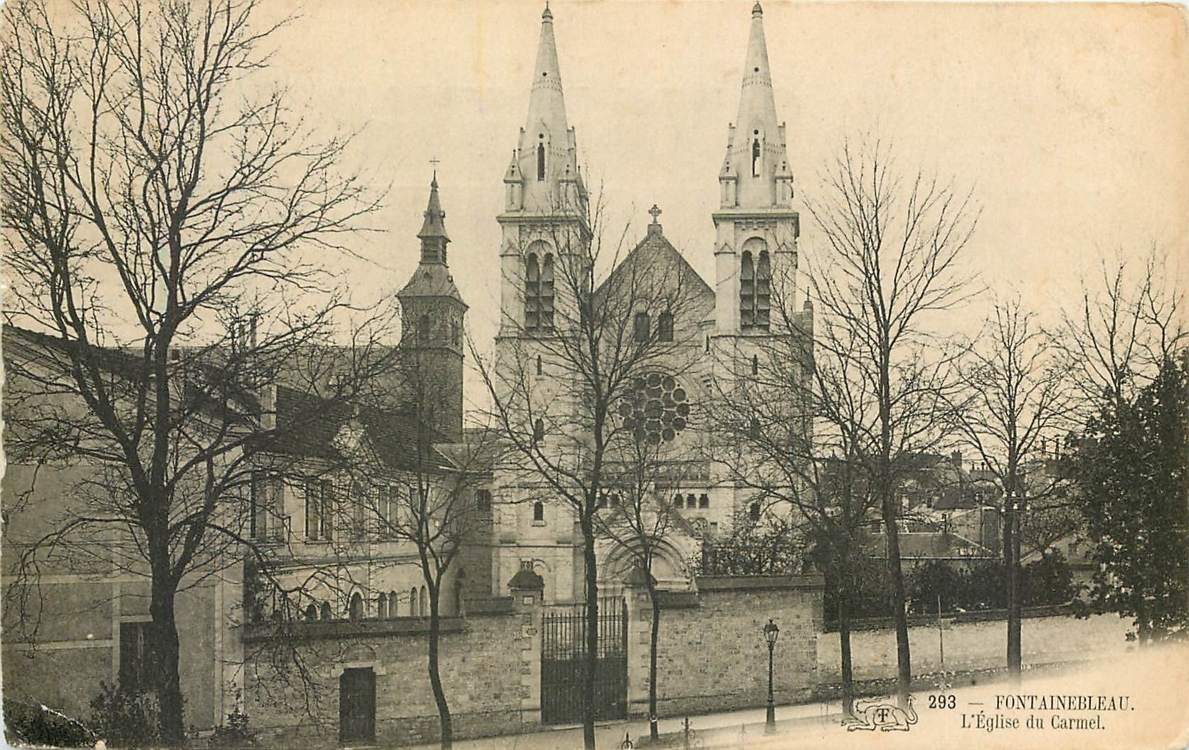 Fontainebleau — Die Kirche des Carmel — Verleger F. T. n° 293