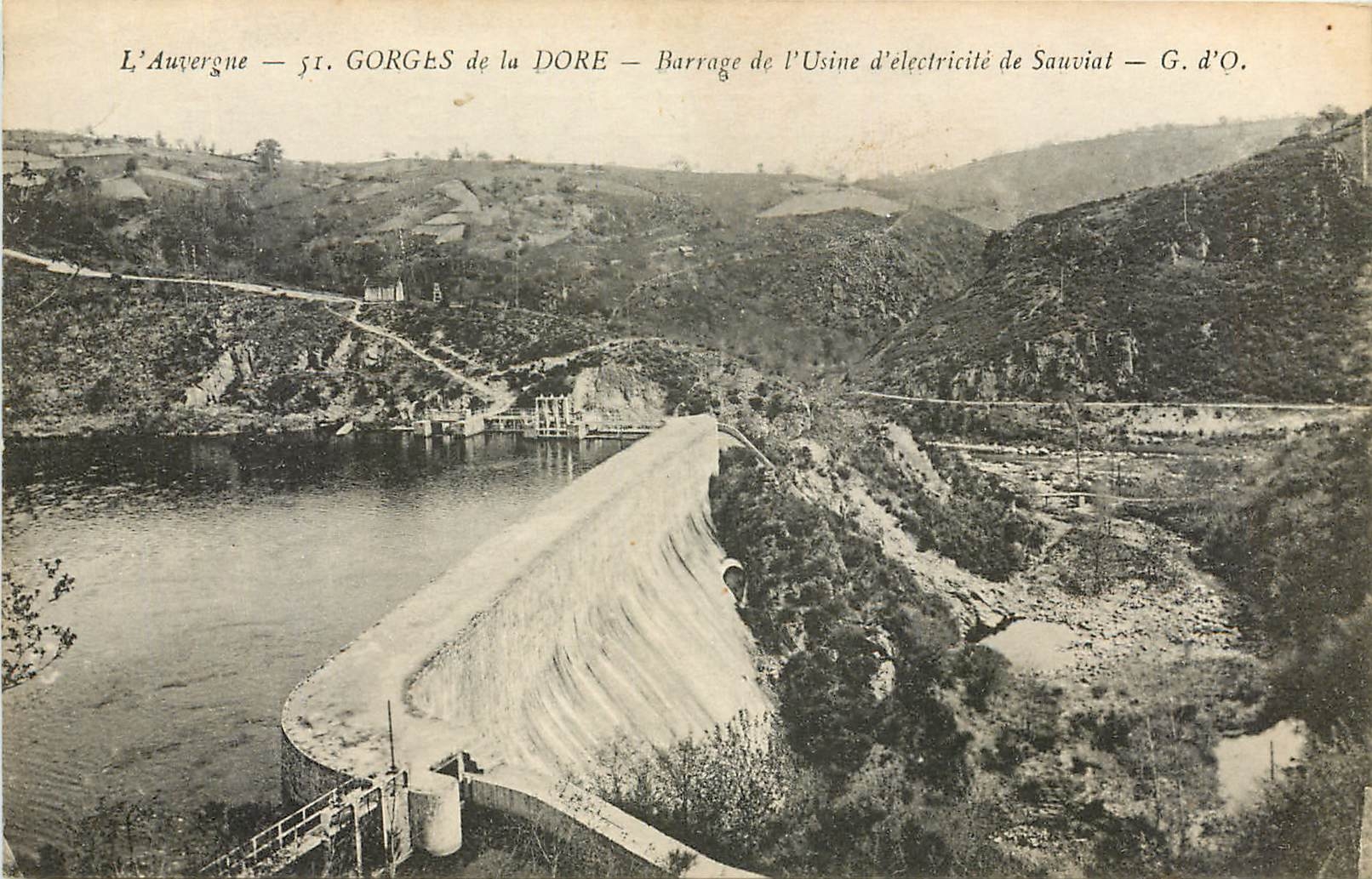 CPA L'Auvergne Gorges de la Dore Barrage de l'Usine d'electricite de Sauviat 