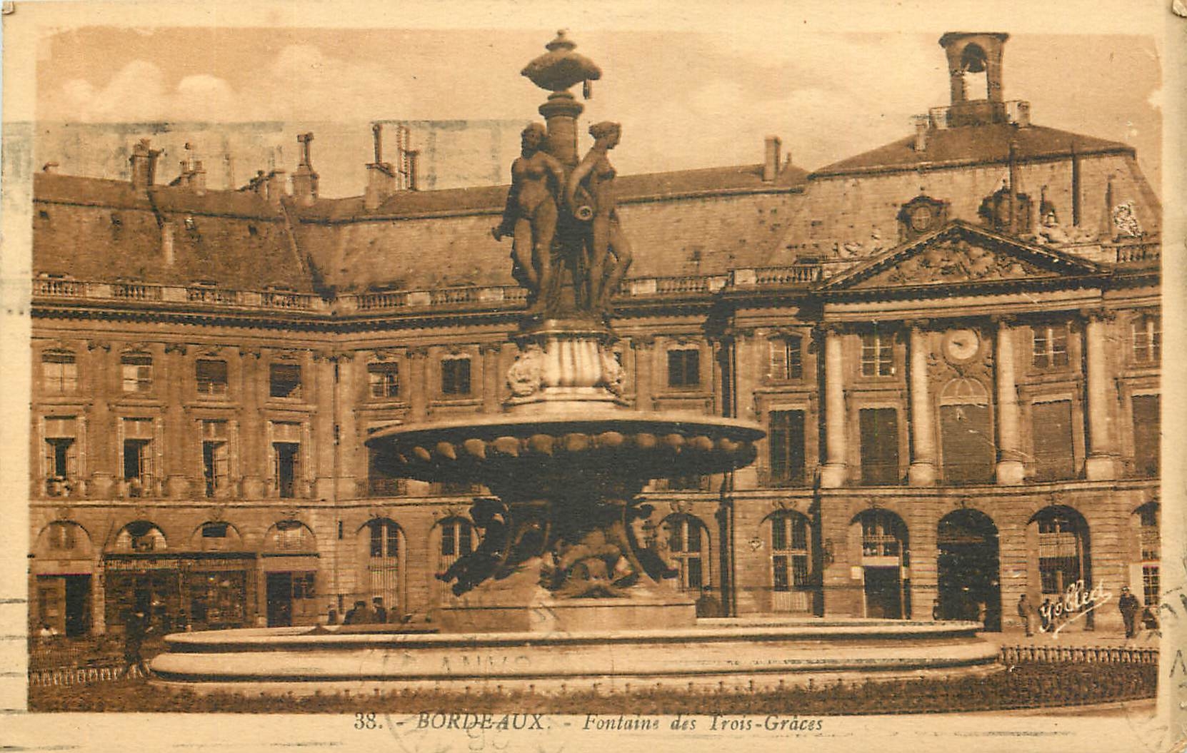 CPA Bordeaux Fontaine des trois Graces 
