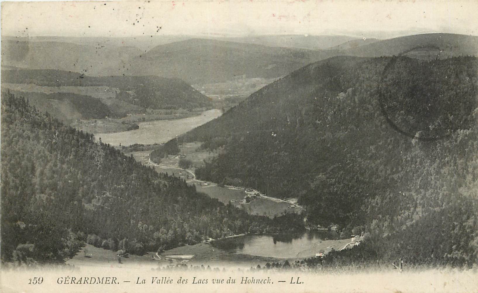 CPA Gerardmer la Vallee des Lacs vue du Hohneck 