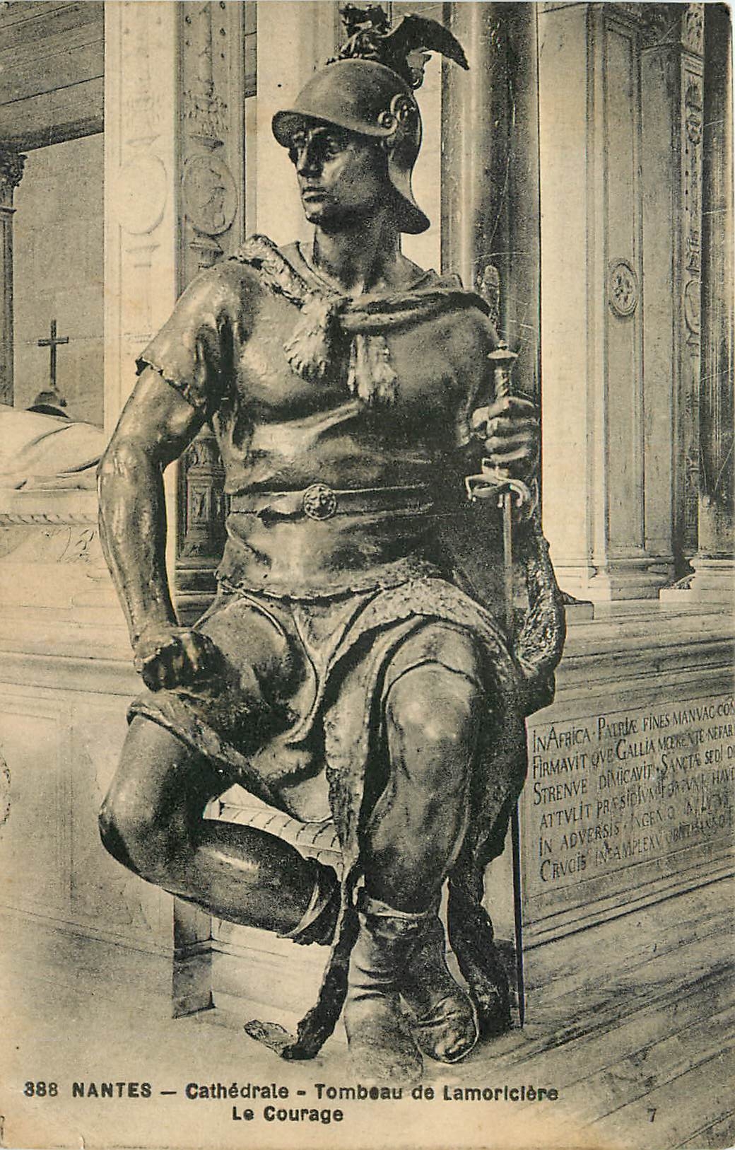 CPA Nantes Cathedrale Tombeau de Lamoriciere le Courage 