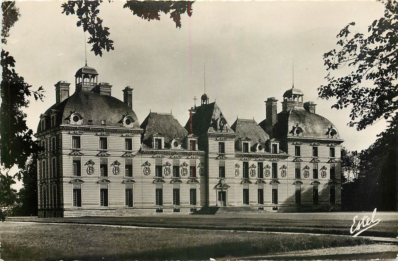 CPA Le Chateau de Cheverny la facade sud 