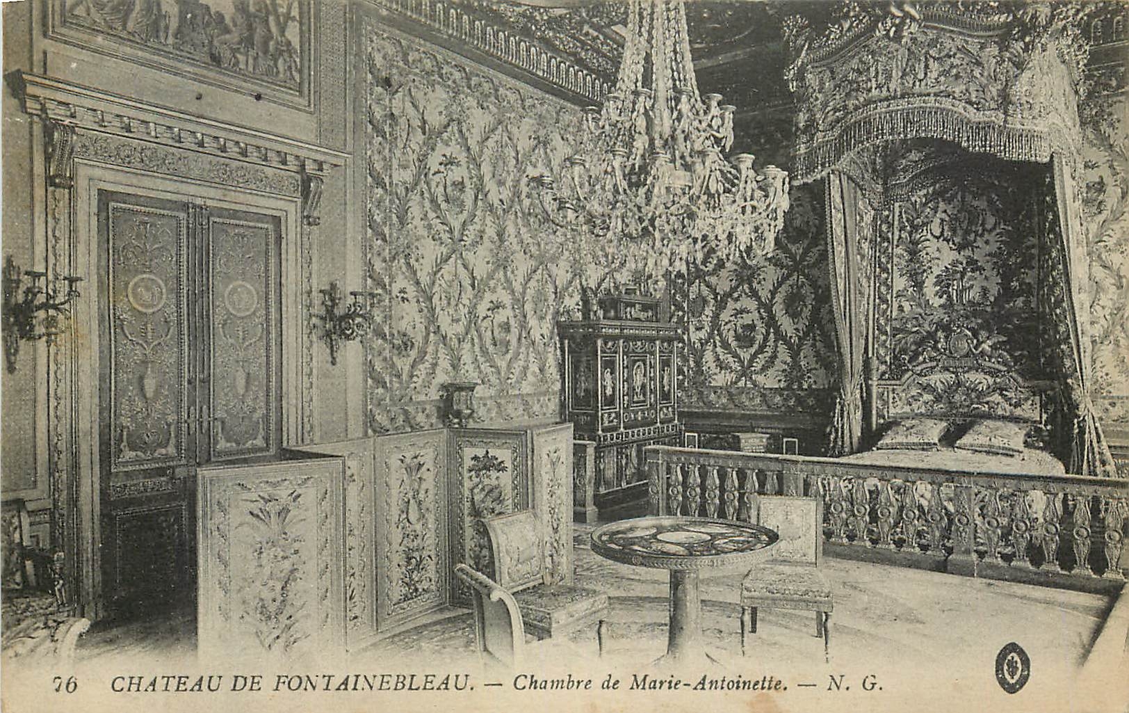 Schloss Fontainebleau — Zimmer von Marie-Antoinette — N. G.