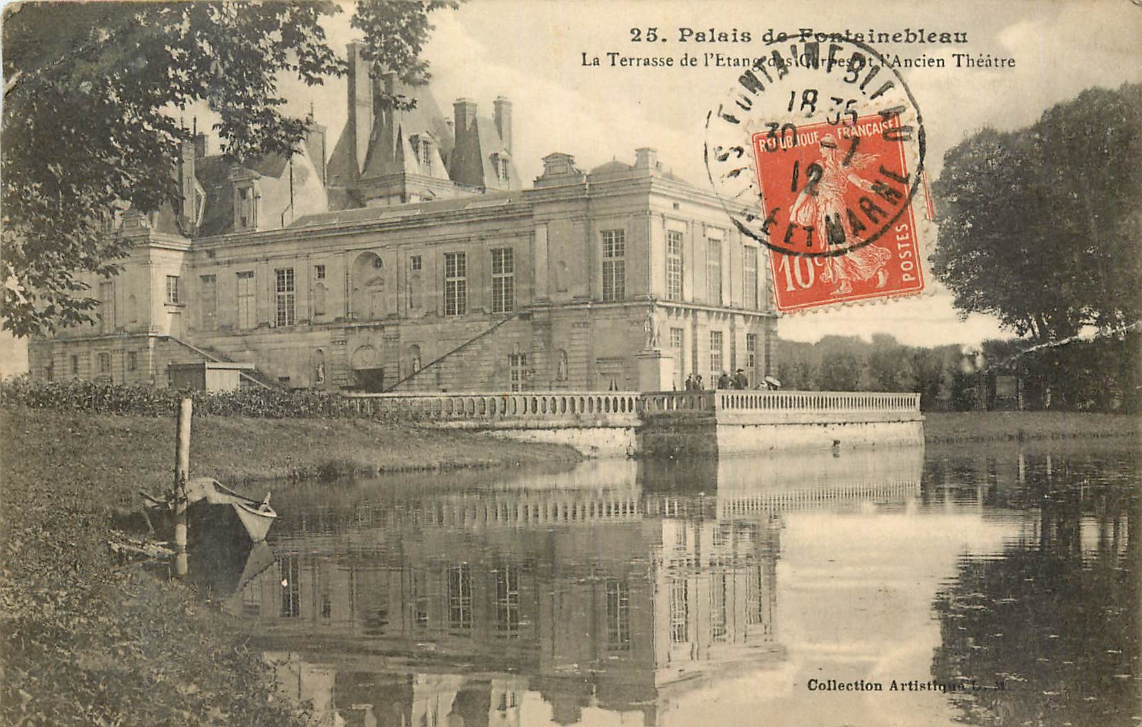 Schloss Fontainebleau — Die Terrasse des Étang des Curpes und das Alte Theater — Künstlerische Sammlung L. M.