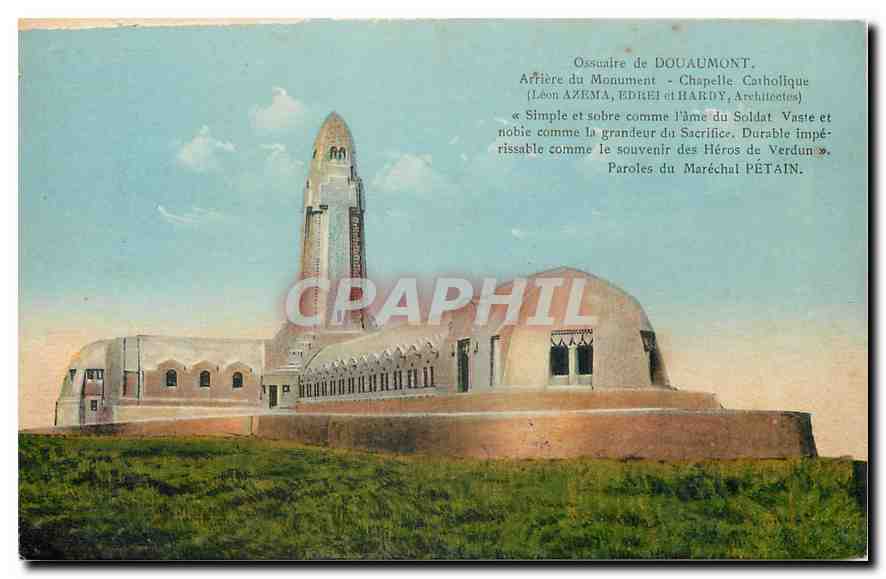CPA Ossuaire de Douaumont arriere du Monument Chapelle Catholique 