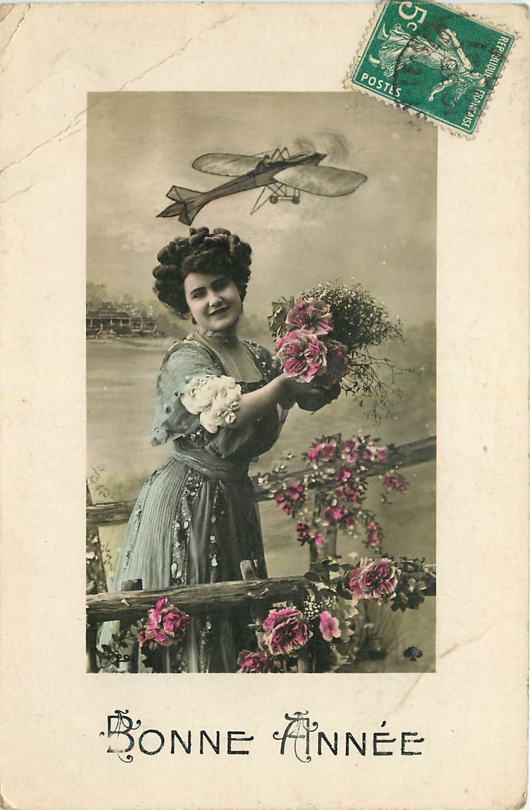 CPA Bonne Annee Femme Avion