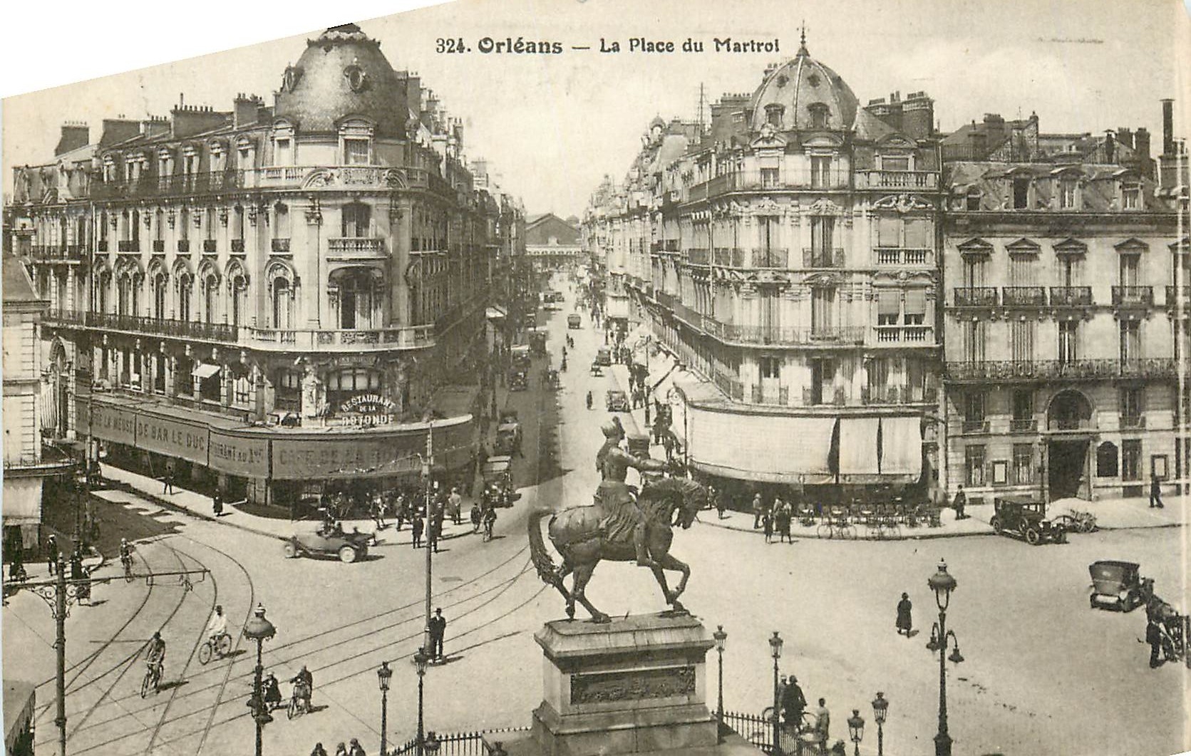 CPA Orleans la Place du Martroi 