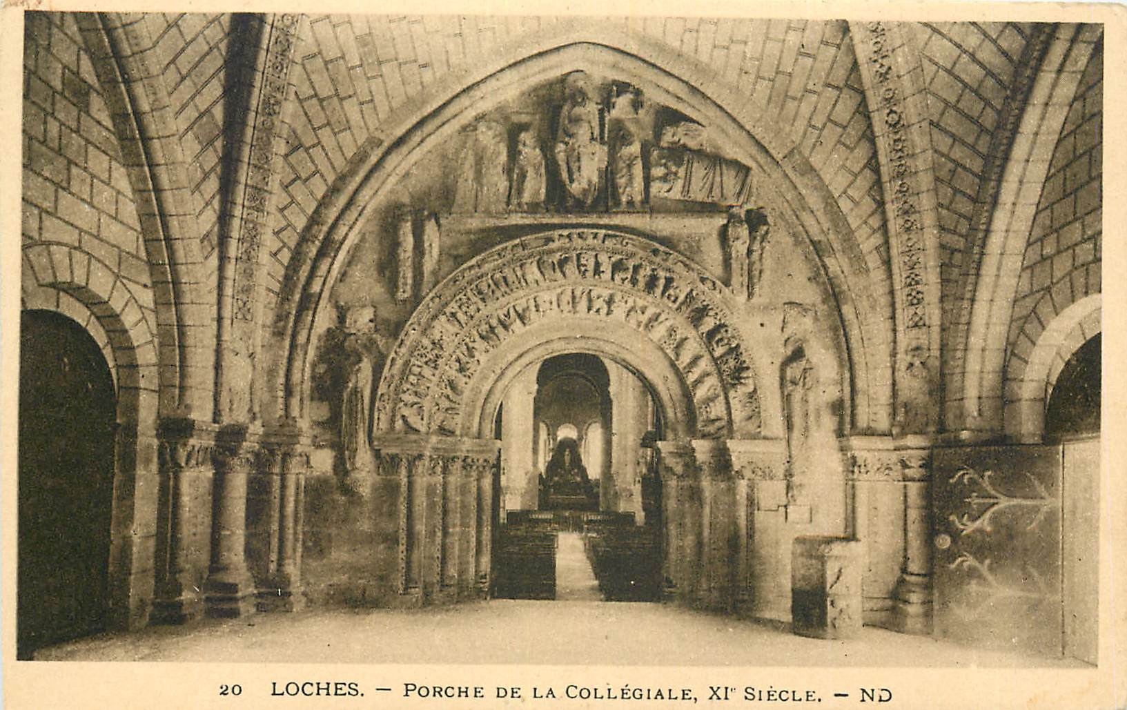 CPA Loches Porche de la Collegiale XI siecle 