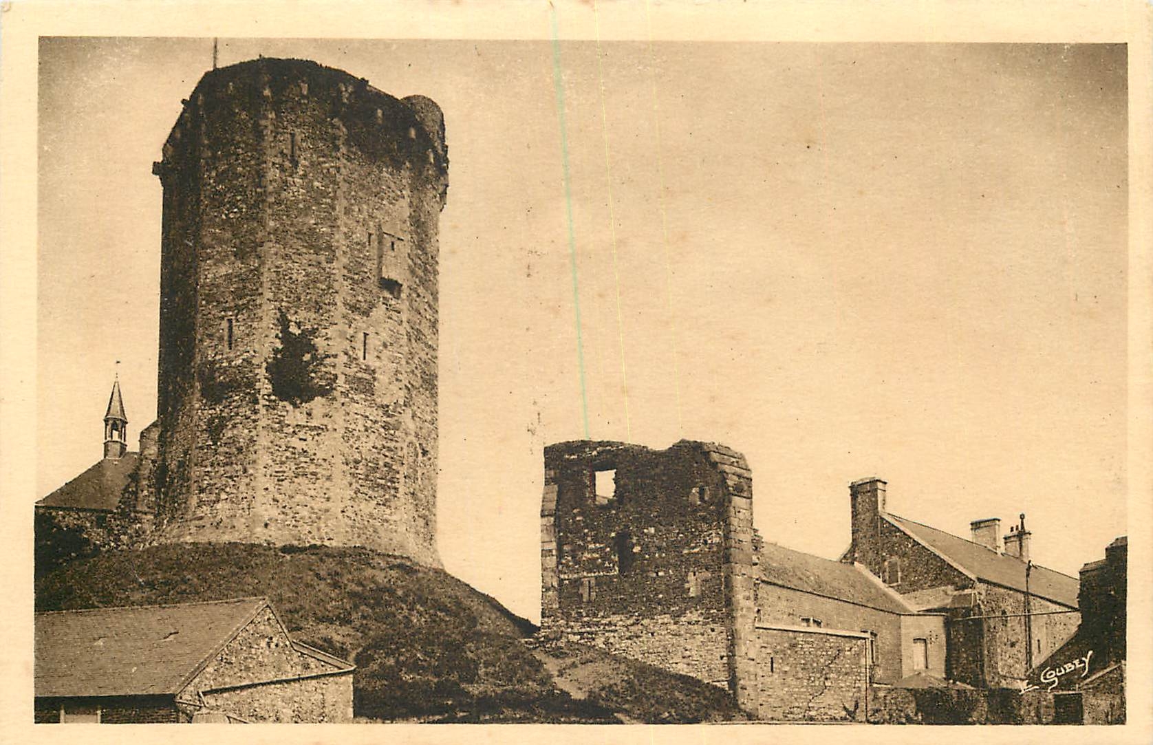 Bricquebec — Le Donjon et l'Hôtel du Vieux Château — Éditions Léon Église
