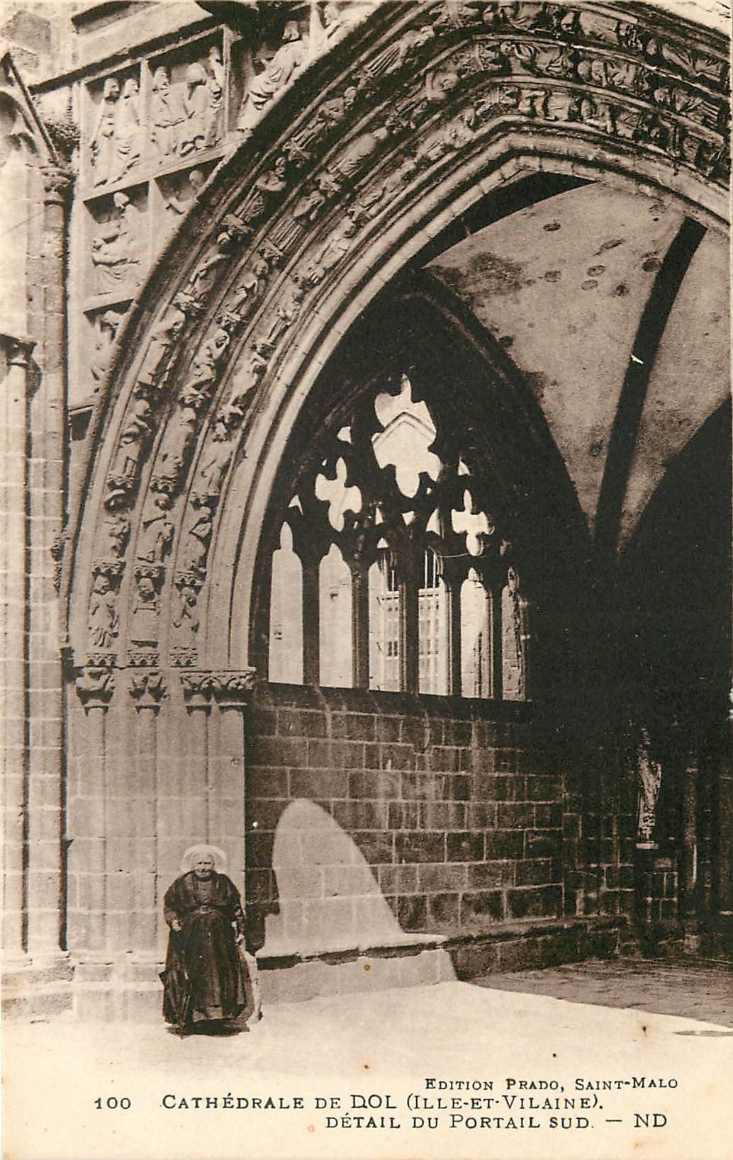 CPA Cathedrale de Dol Ille et Vilaine Detail du Portail Sud 