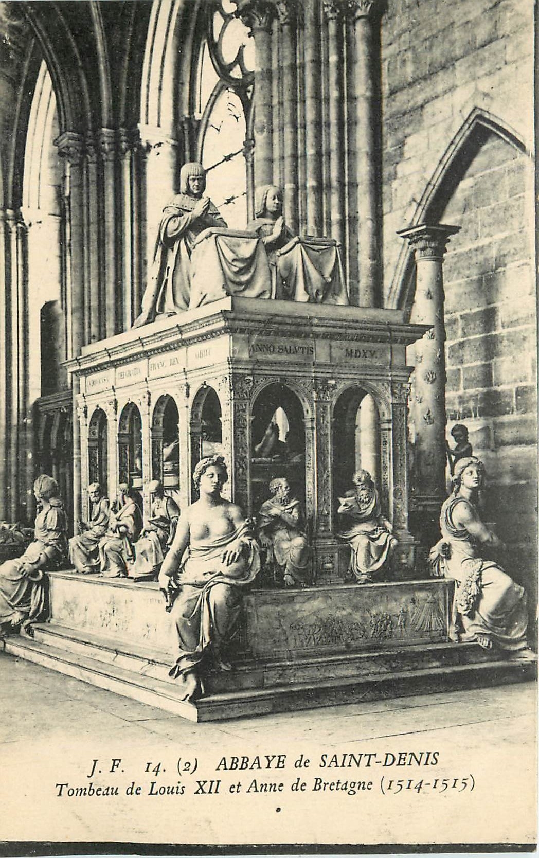 CPA Abbaye de Saint Denis Tombeau de Louis XII et Anne de Bretagne 