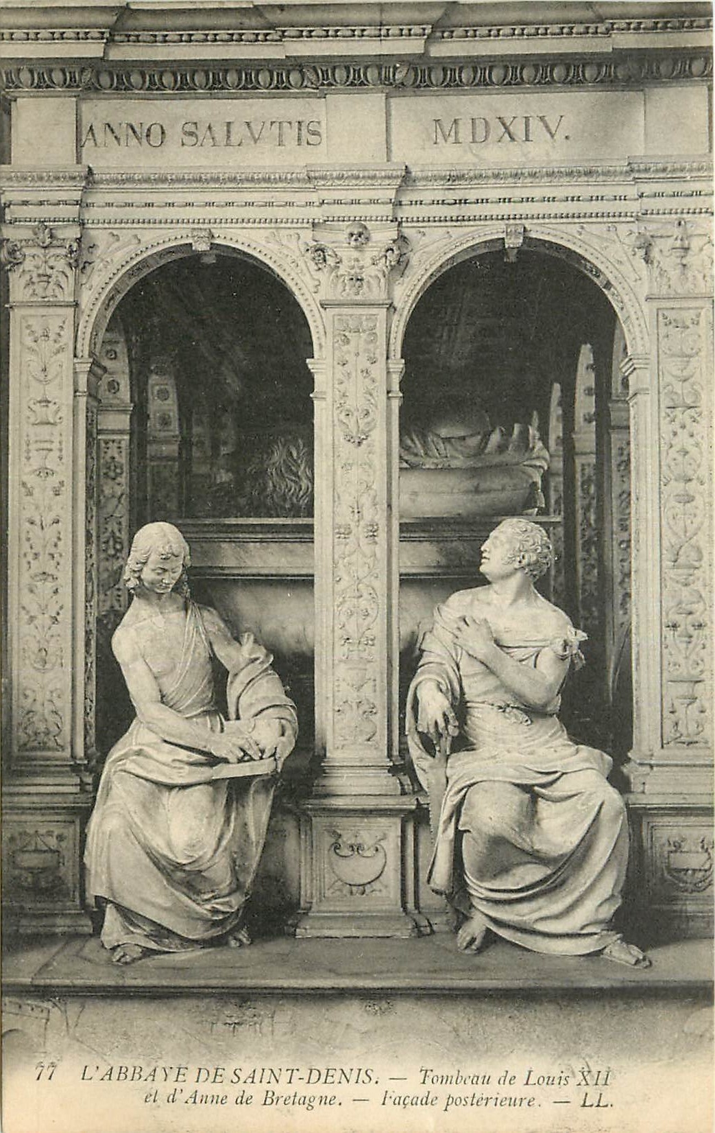 CPA l'Abbaye de Saint Denis Tombeau de Louis XII et d'Anne de Bretagne Facade posterieure 