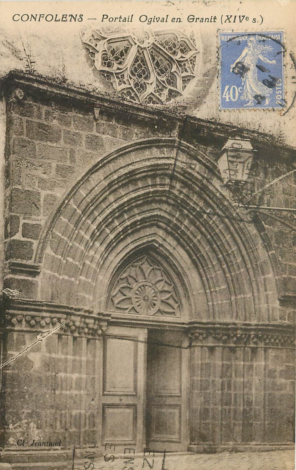 CPA Confolens Portail Ogival en Granit 