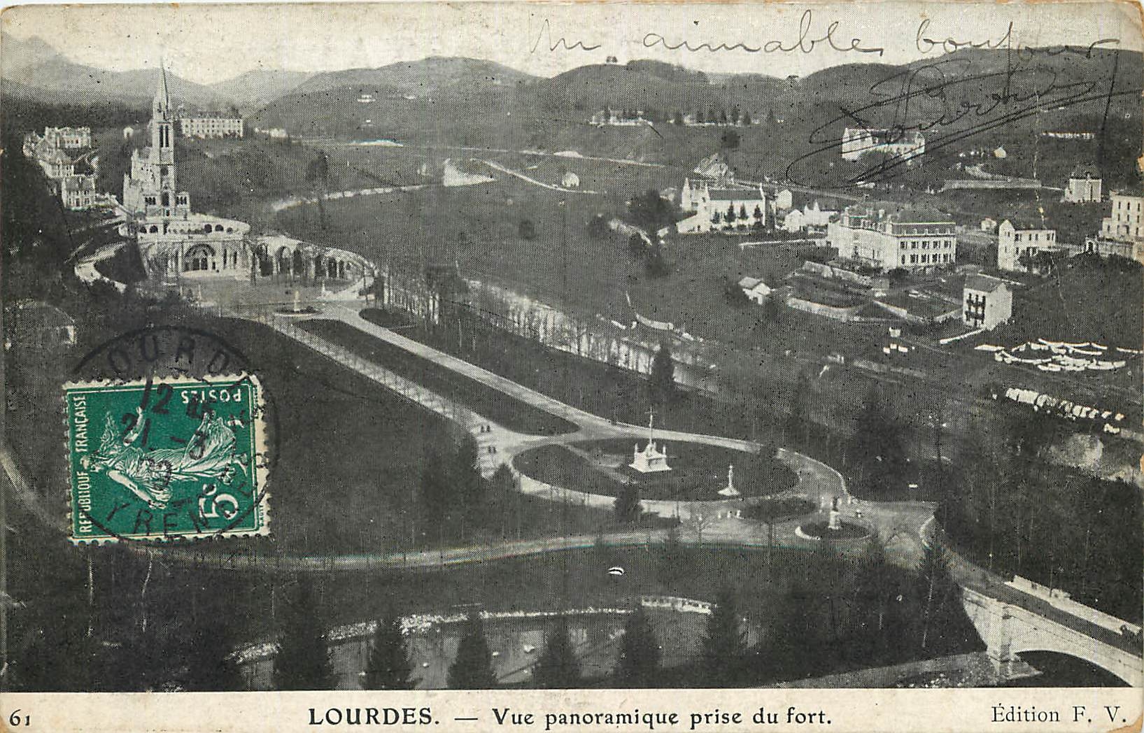 CPA Lourdes Vue Panoramique prise du fort 