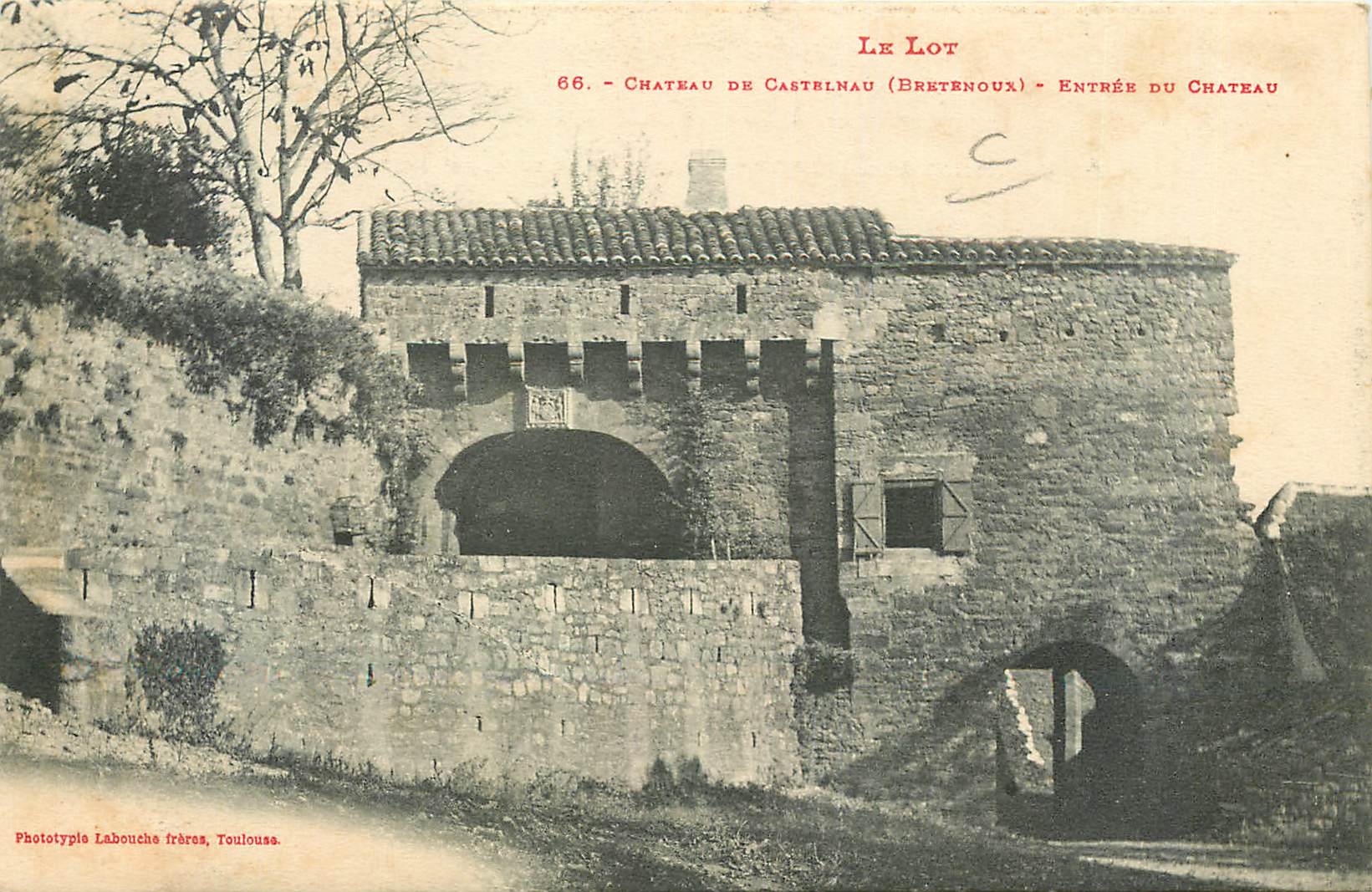 CPA Le Lot Chateau de Castrenau Entree du Chateau 