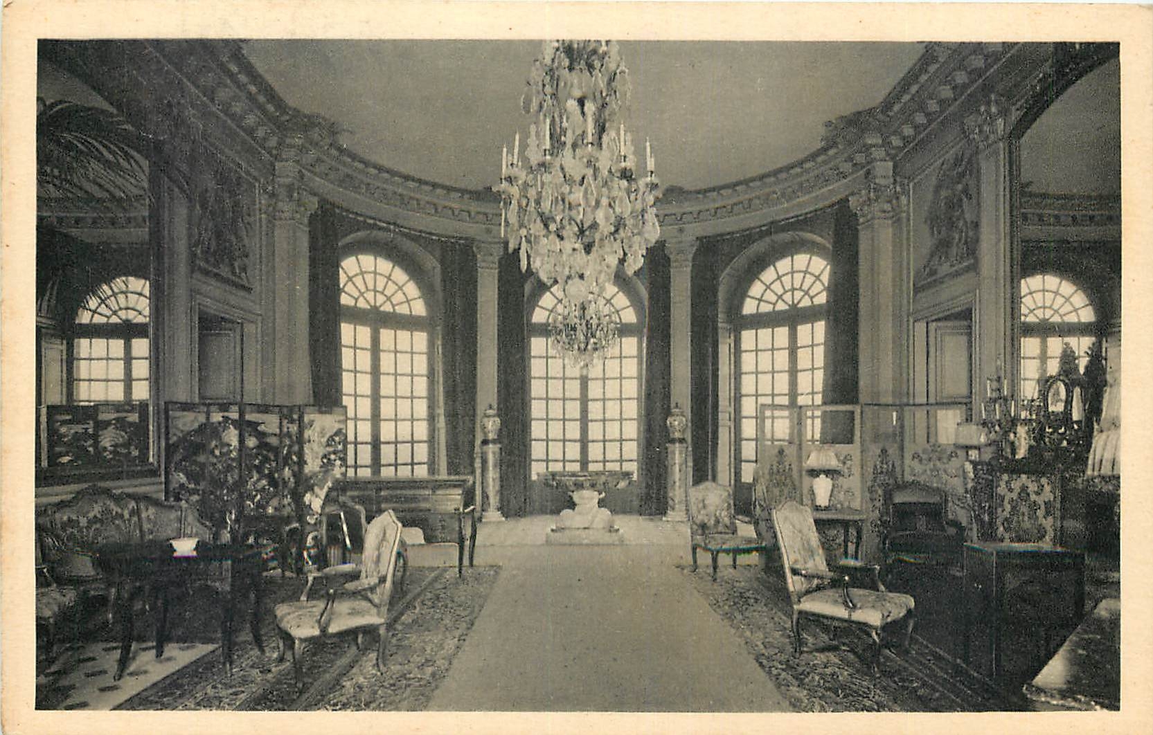 CPA Chateau de Champs S et M Le Salon du rez-de-chaussee 