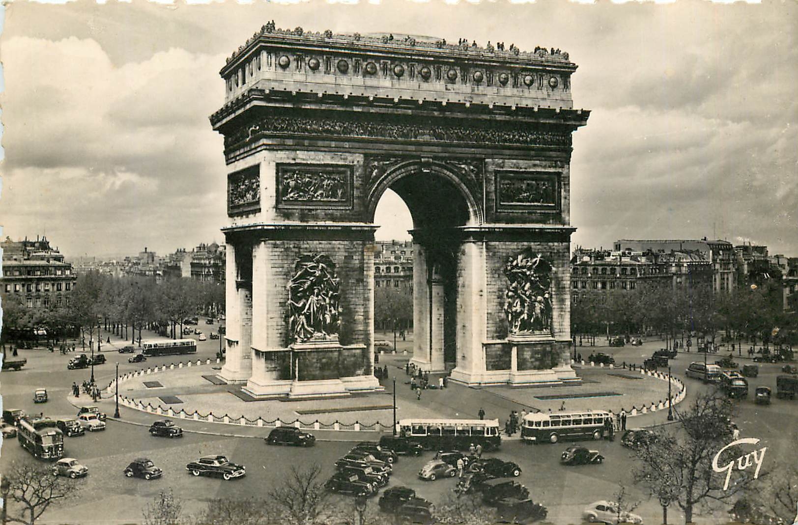 CPA Paris et ses Merveilles La Place et L'Arc de triomphe de l'Etoile 