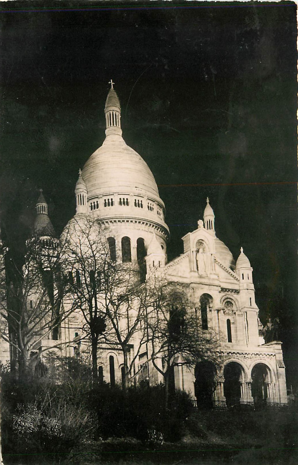 CPA Paris la nuit Le Sacre Coeur 
