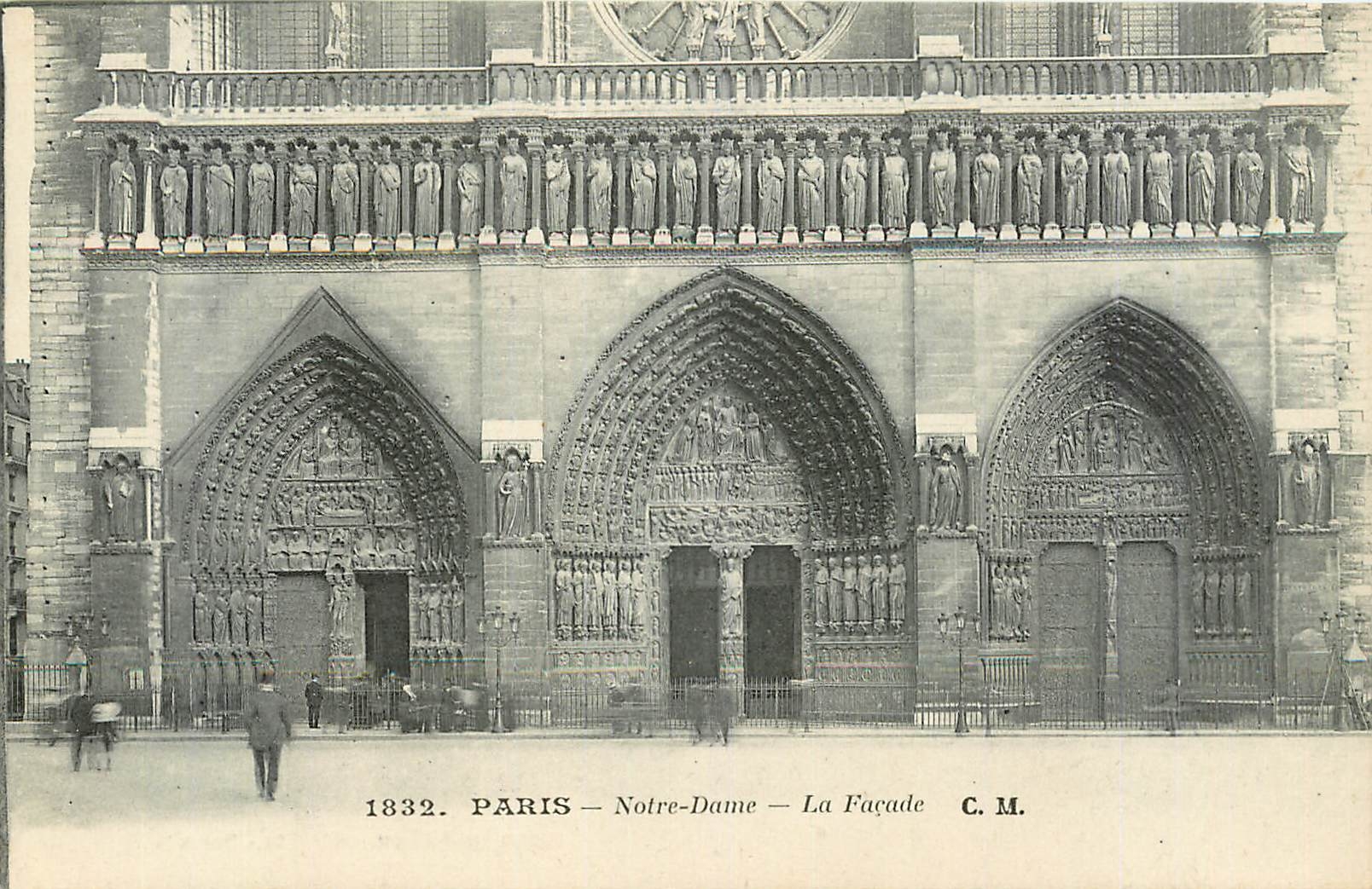 CPA Paris Notre Dame La Facade 