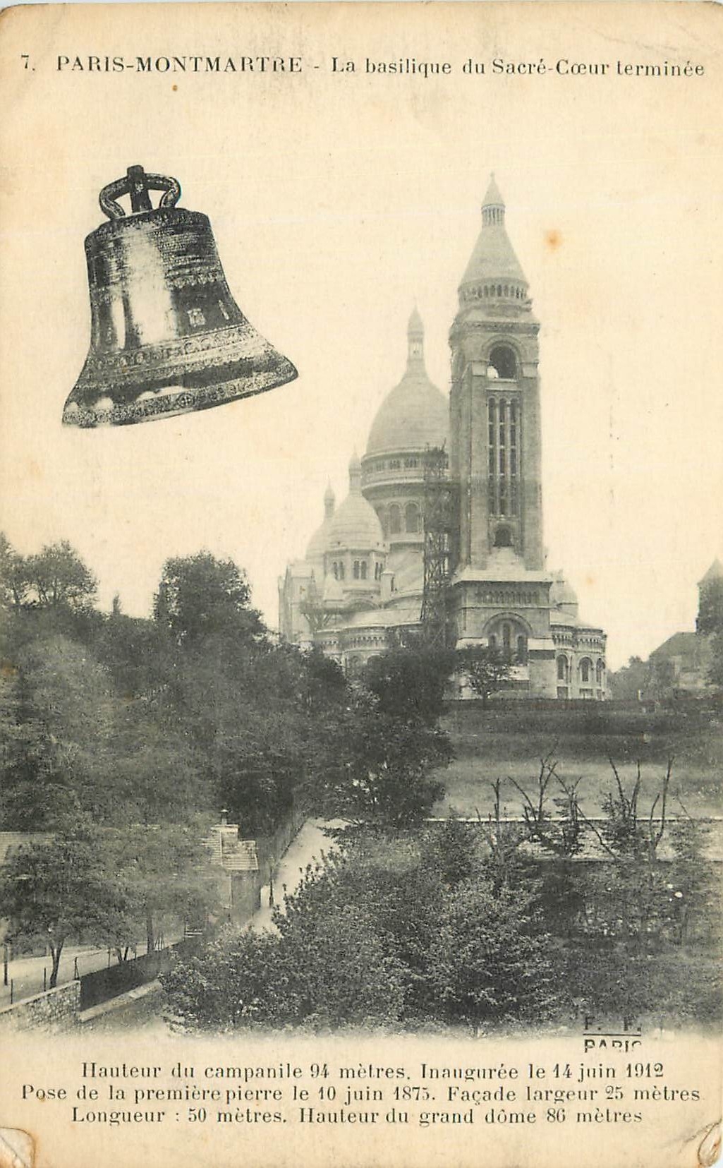 CPA Paris Montmartre La Basilique du Sacre Coeur terminee Cloche