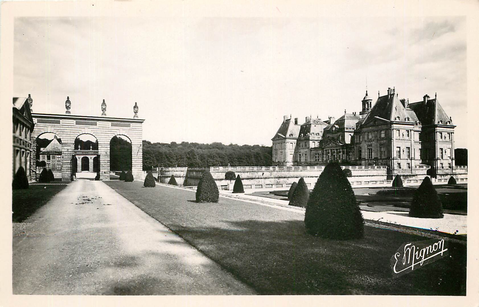 CPA Chateau de Vaux le Vicomte S et M Les Arcades 