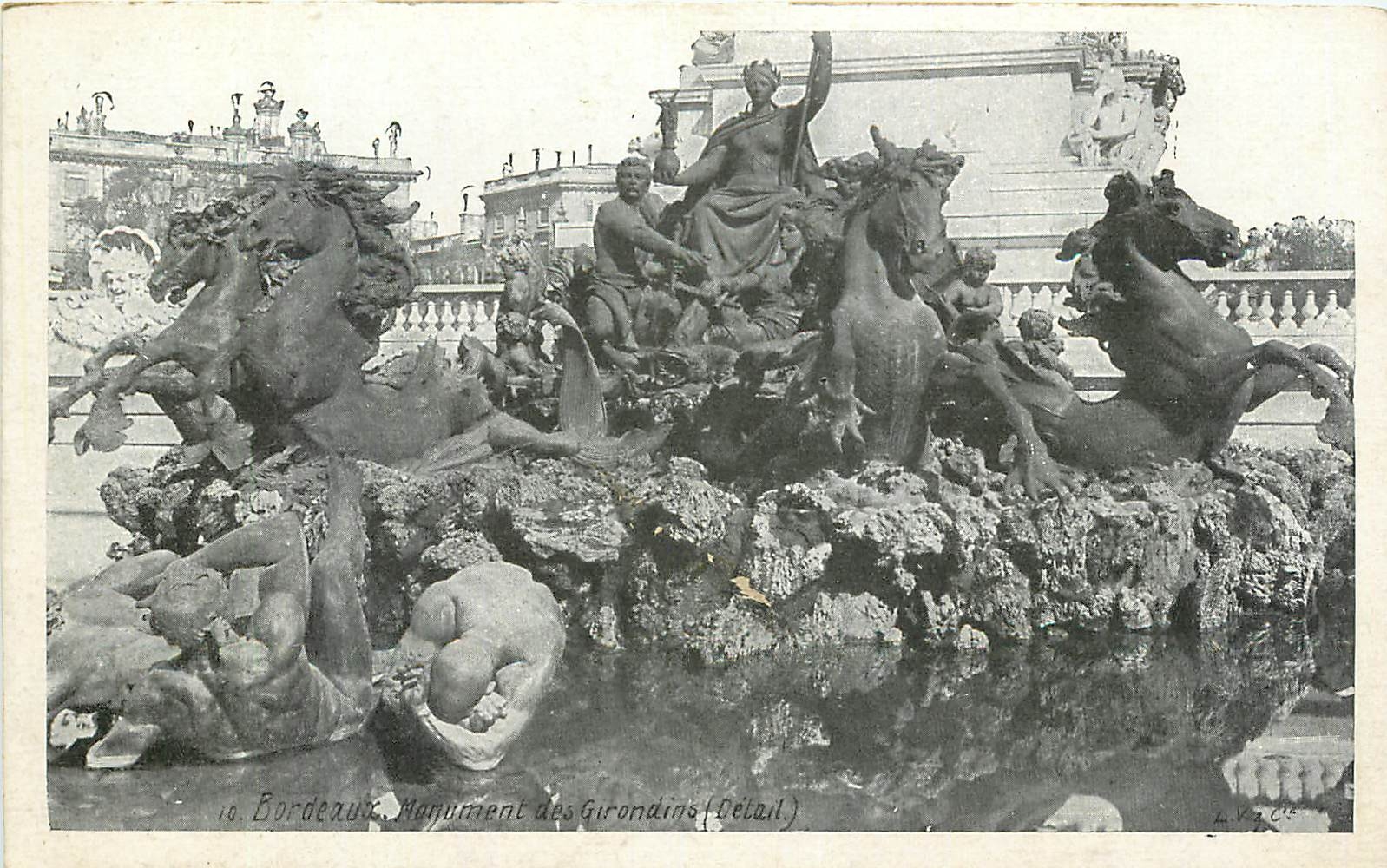 CPA Bordeaux Monument des Girondins Detail 