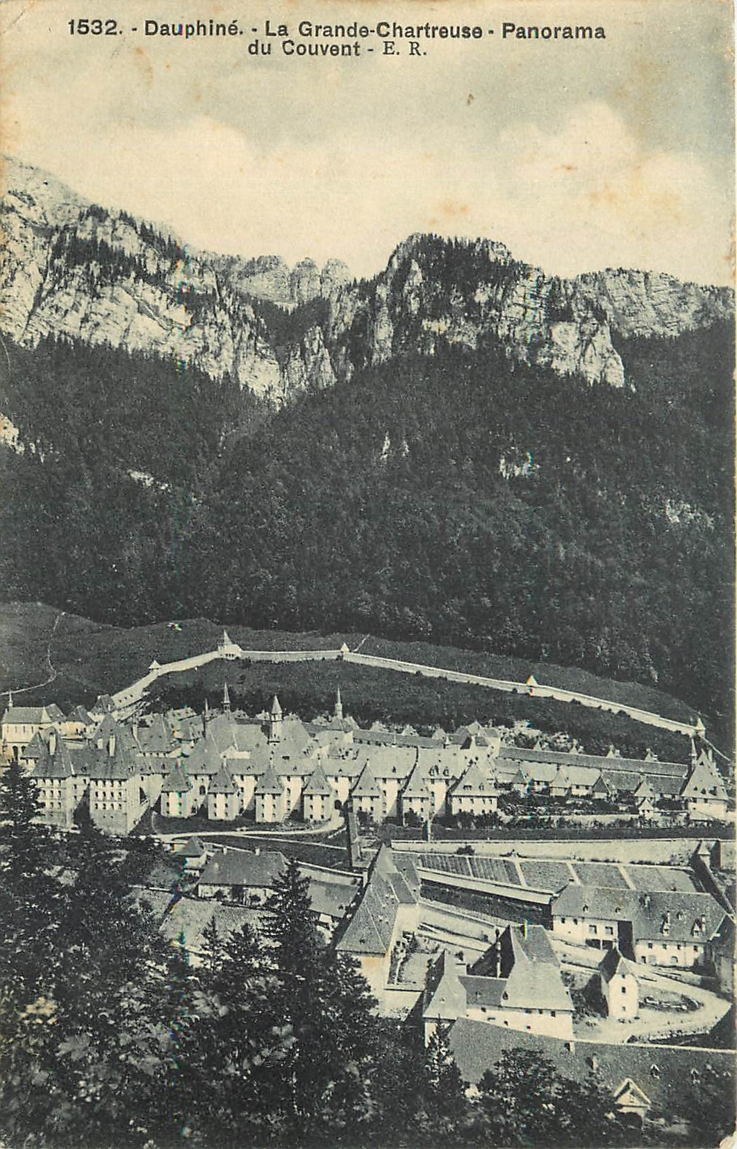 CPA Dauphine la grande Chartreuse panorama du Couvent 