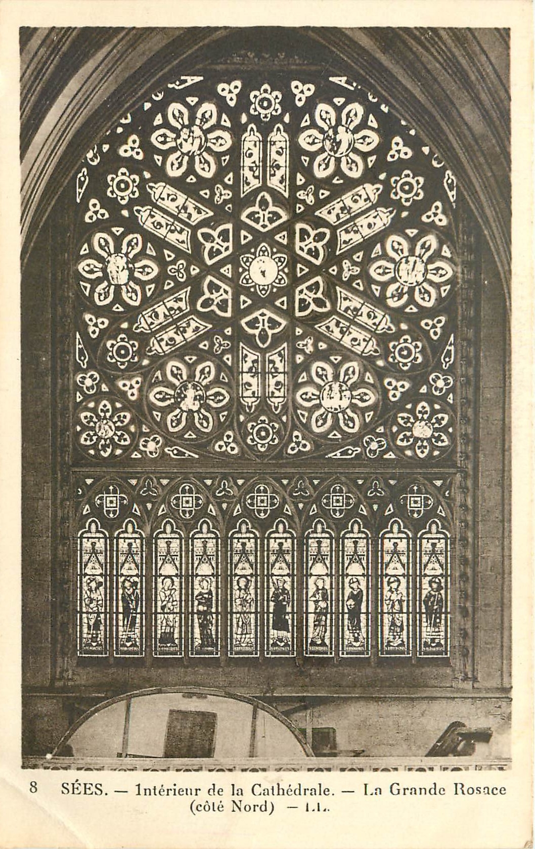 CPA Sees interieur de la Cathedrale la grande Rosace cote nord 
