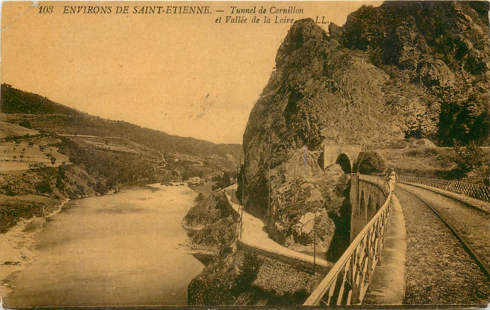 CPA Environs de Saint Etienne Tunnel de Cornillon et Vallee de la Loire 
