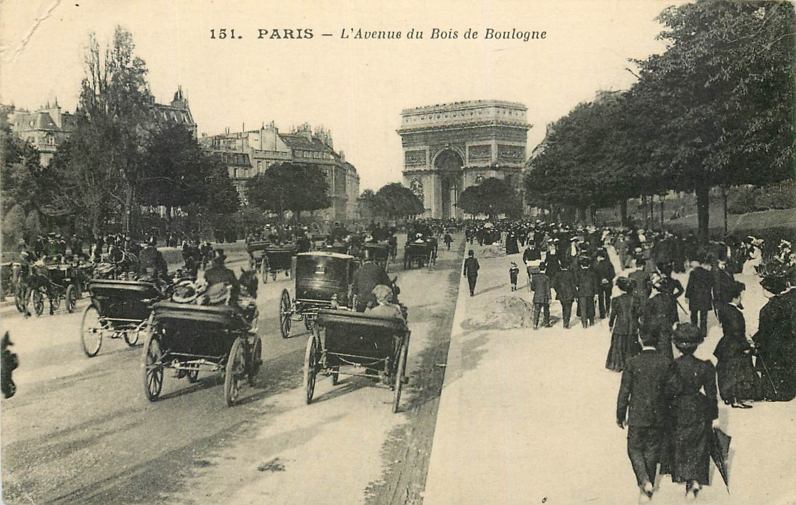 CPA Paris l'Avenue du Bois de Boulogne 