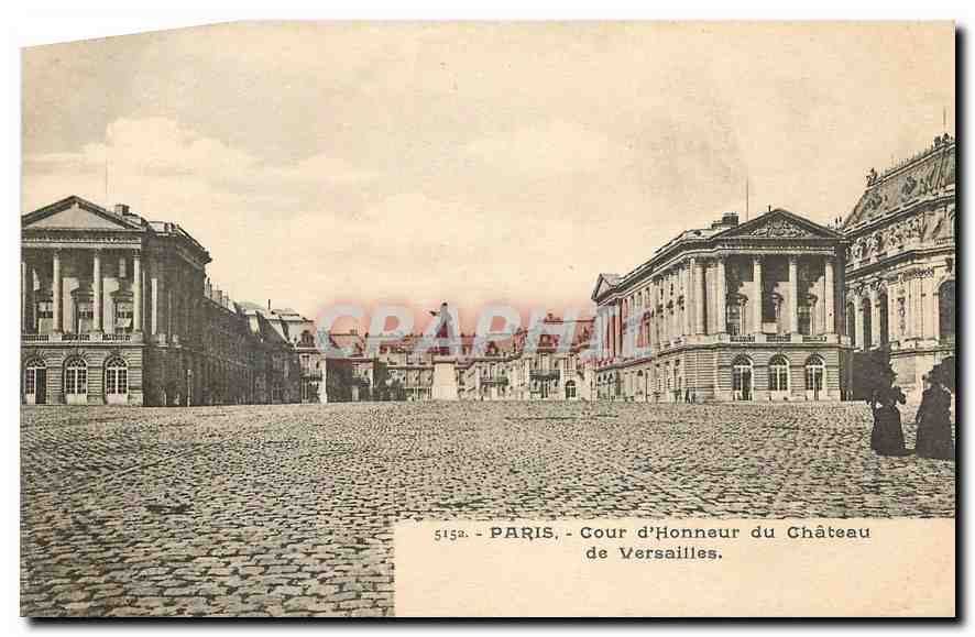 CPA Paris Cour d'Honneur du Chateau de Versailles 