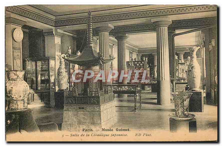 CPA Paris Musee Guimet Salle de la Ceramique Japonaise Japon Nippon