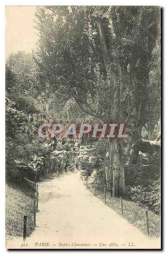 CPA Paris les Buttes Chaumont Une Allee 