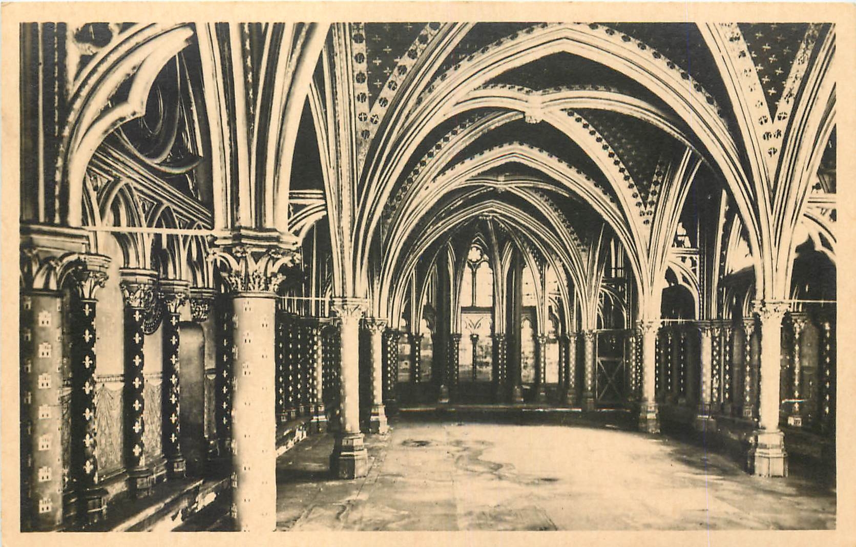 CPA Paris la Sainte Chapelle Chapelle Basse 
