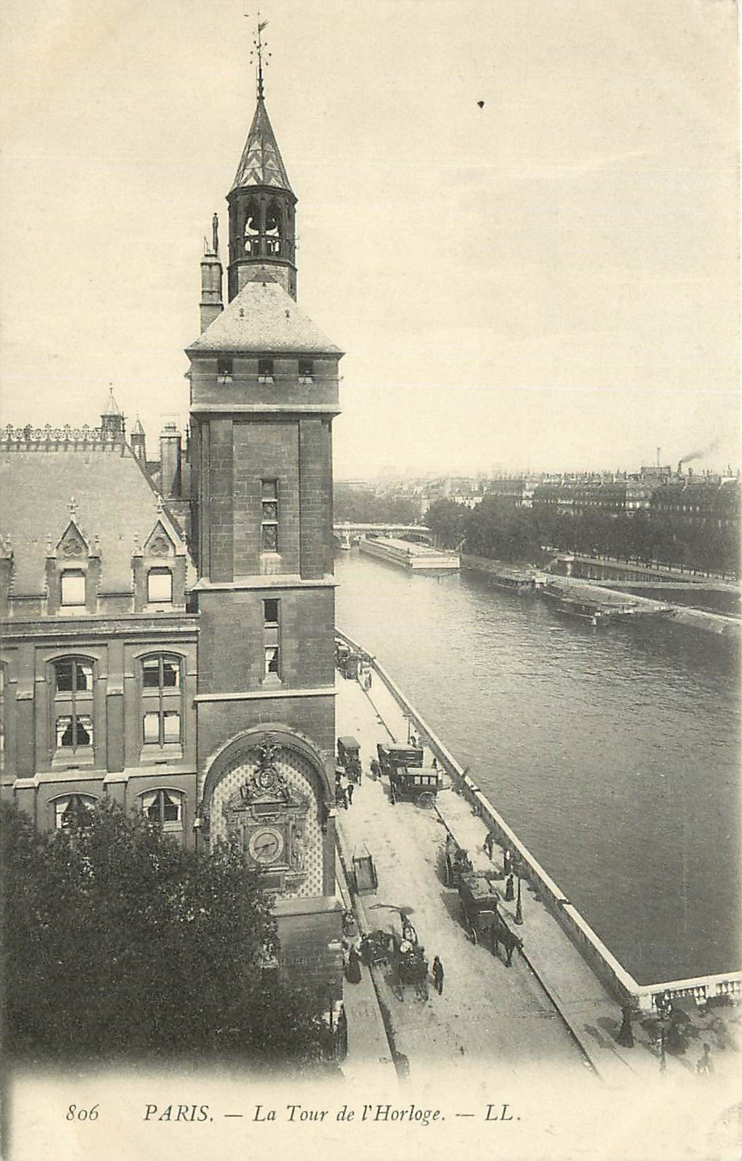 CPA Paris la Tour de l'Horloge 