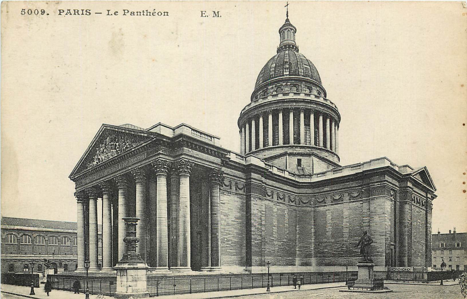 CPA Paris le Pantheon 