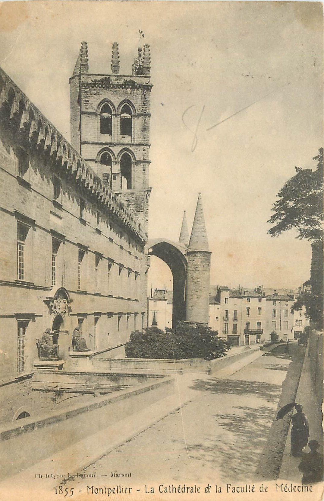 CPA Montpellier la Cathedrale et la Faculte de Madecine 