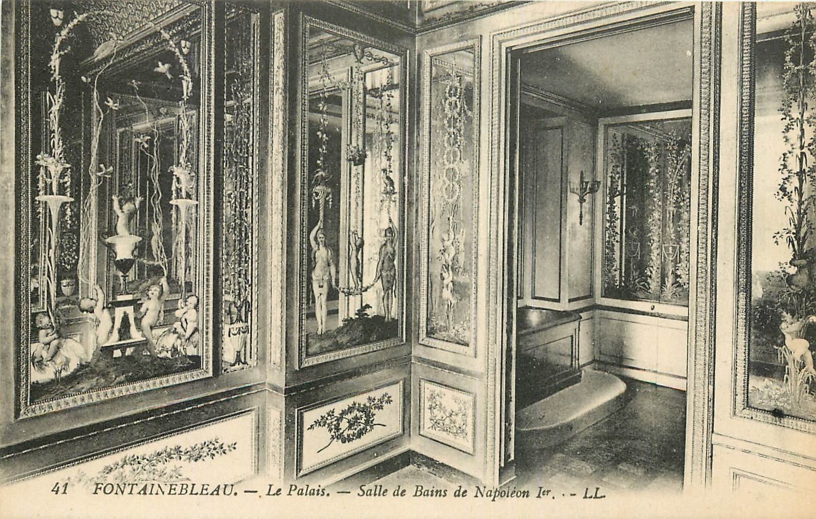 Fontainebleau — Le Palais — Salle de Bains de Napoléon Ier — LL