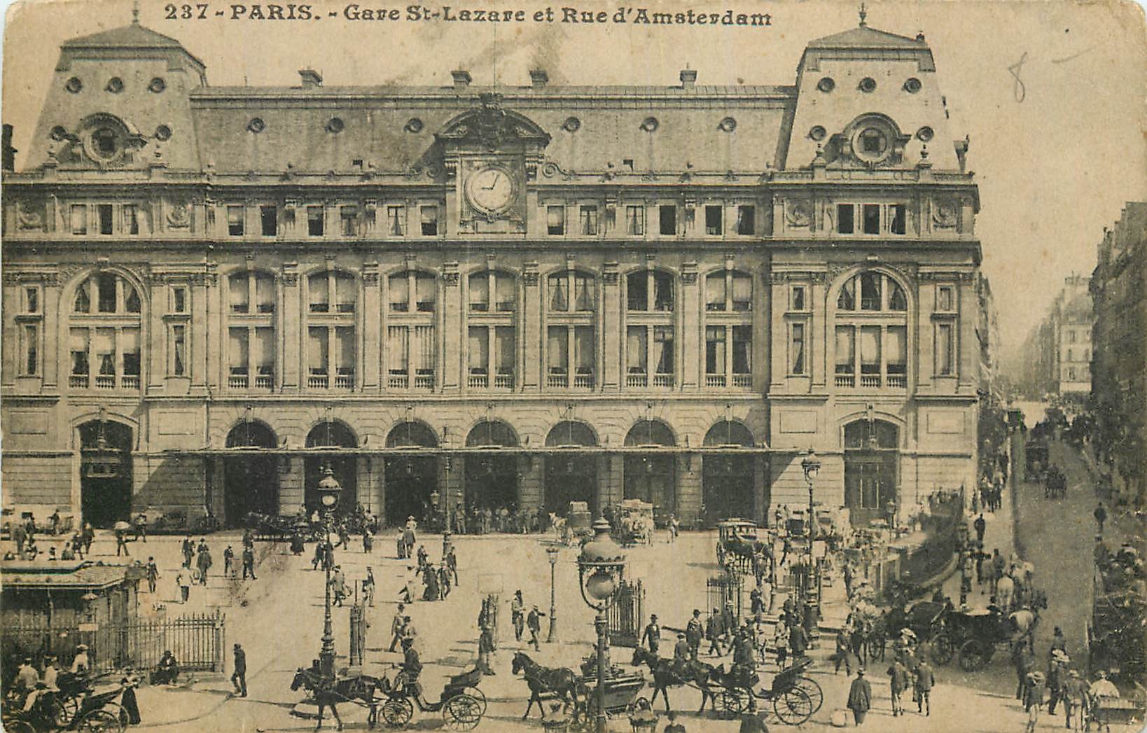 CPA Paris Gare St Lazare et Rue d'Amsterdam 