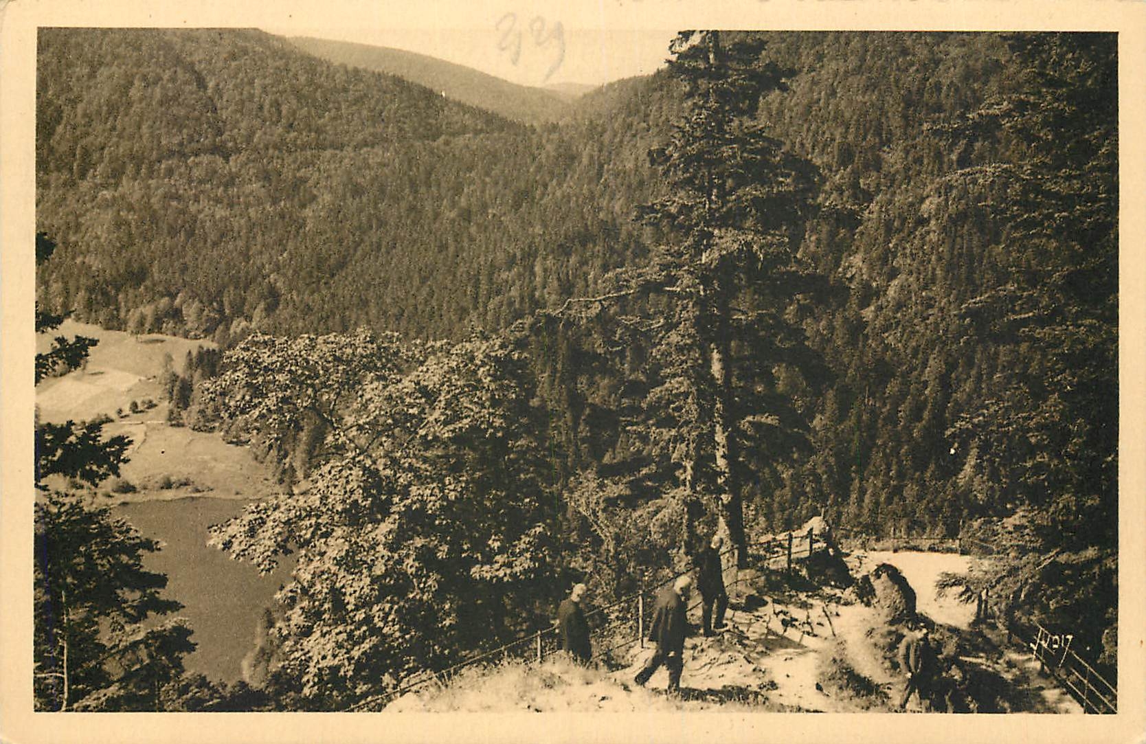CPA Le Lac de Retournemer Vosges vu de la Roche du Diable 