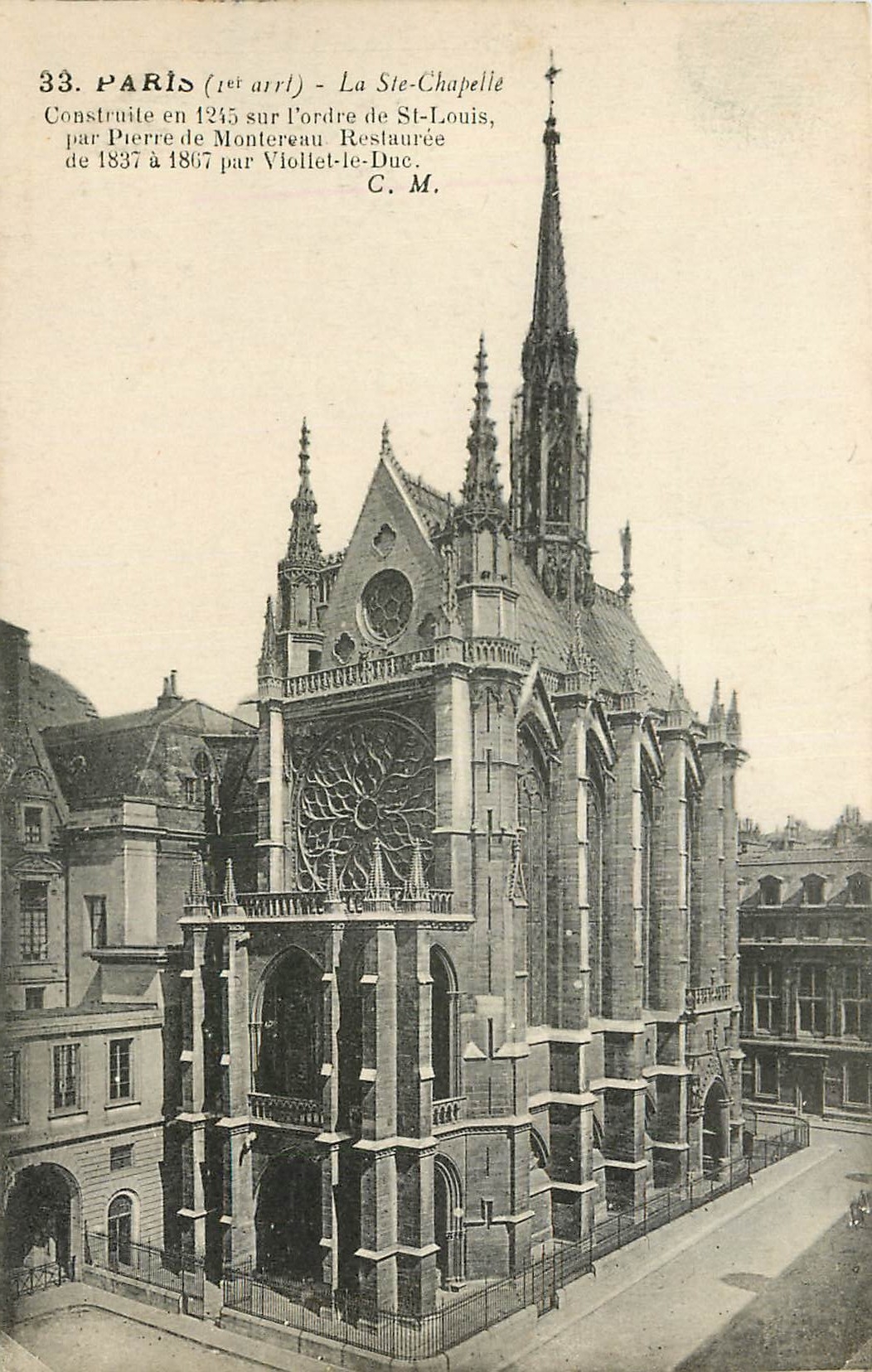 CPA Paris La Ste Chapelle construite en 1245 sur l'ordre de St Louis par Pierre de Montereau restaur
