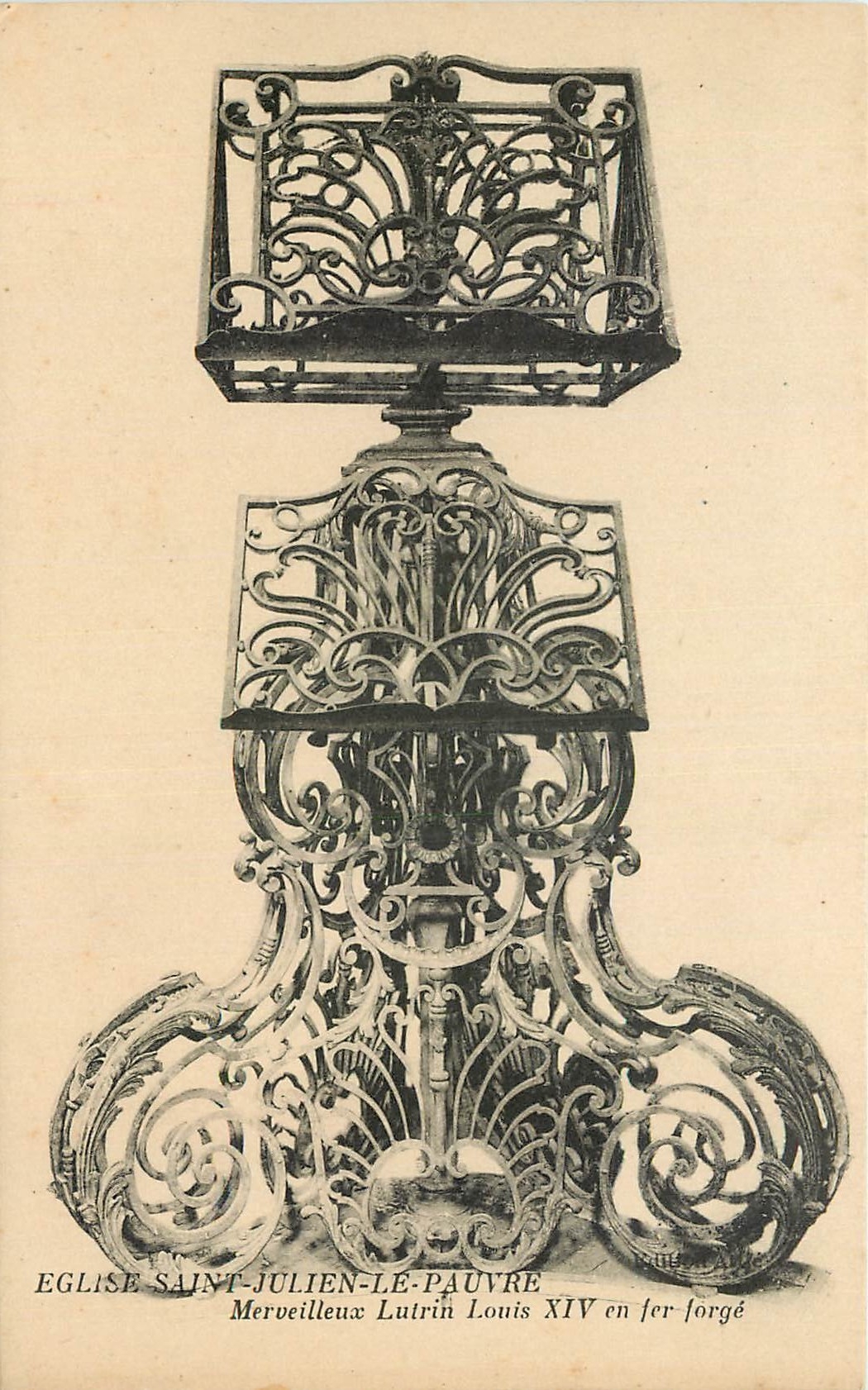 CPA Eglise Saint Julien le Pauvre Merveilleux Lutrin Louis XIV en fer forge 