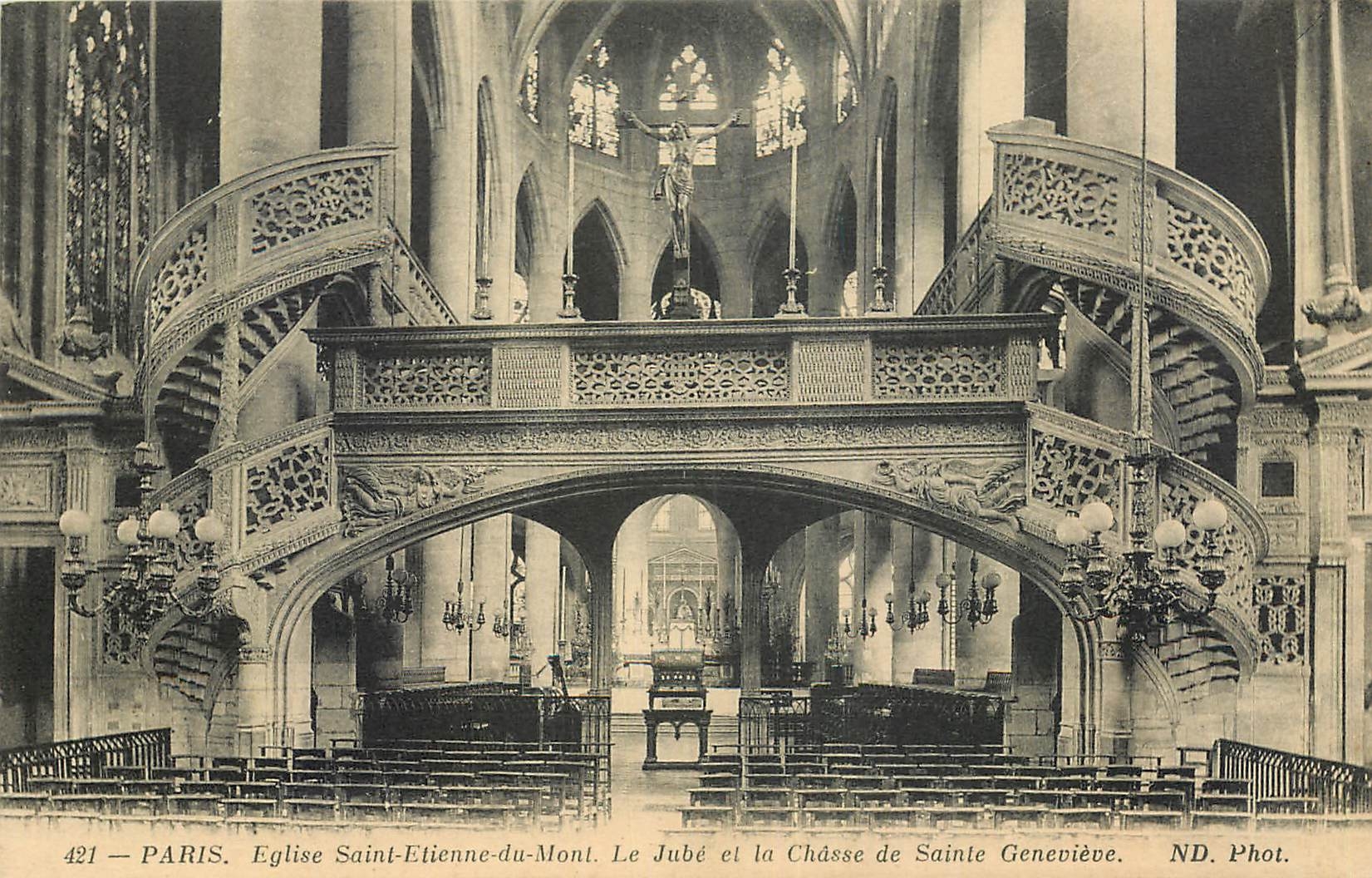 CPA Paris Eglise Saint Etienne du Mont le Jube et la Chasse de Sainte Genevieve 