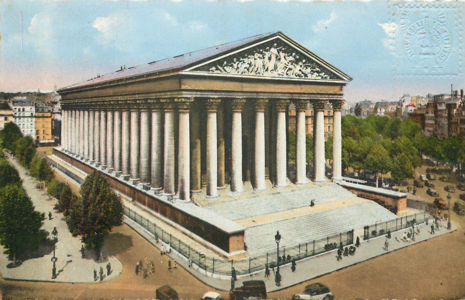 CPA Paris Eglise de la Madeleine Commencee en 1764 et terminee en 1843 sur le fronton le jugement de