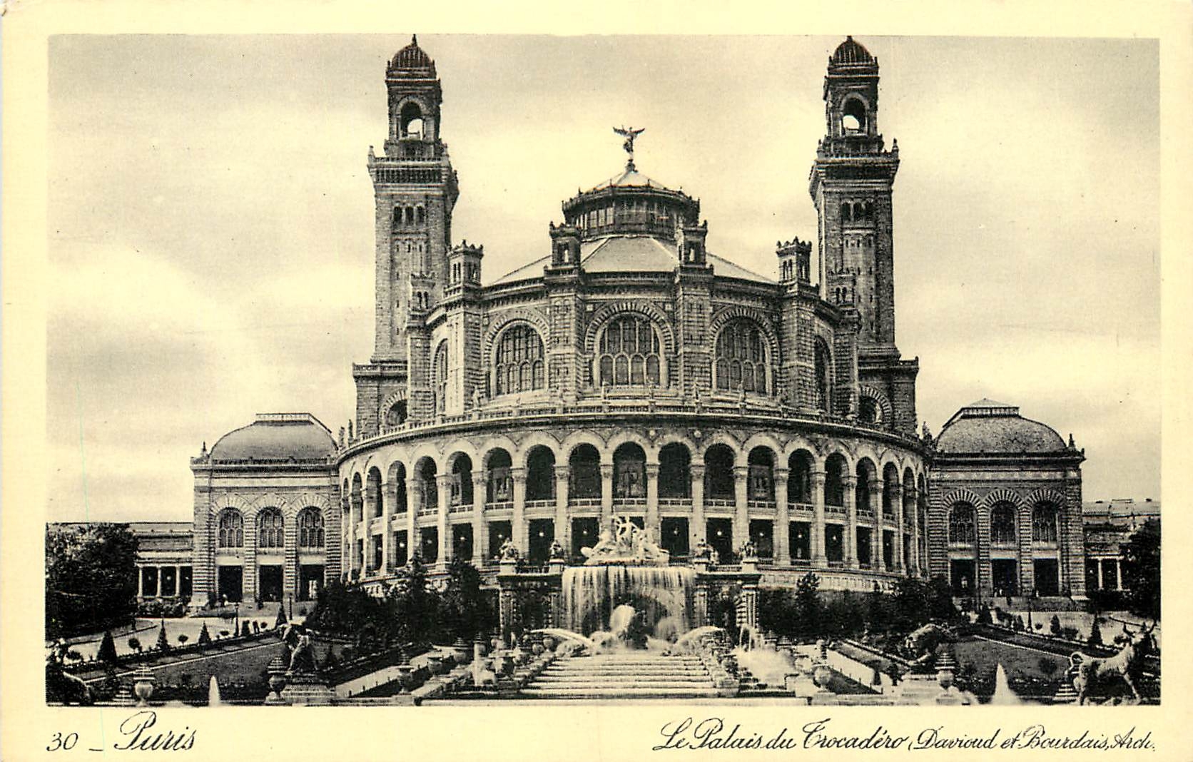 CPA Paris le Palais du Trocadero 